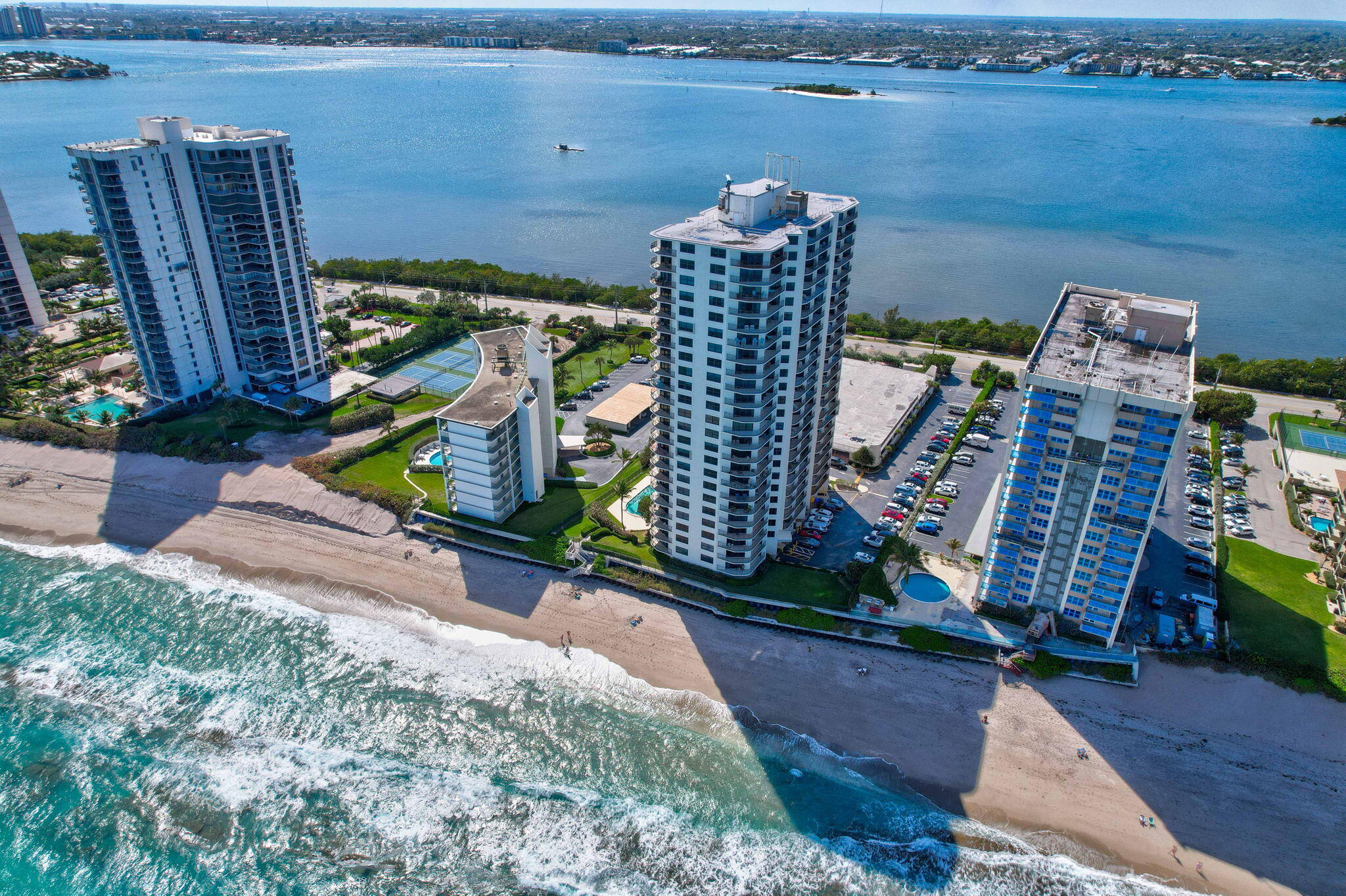 5420 N Ocean Drive Drive 304
