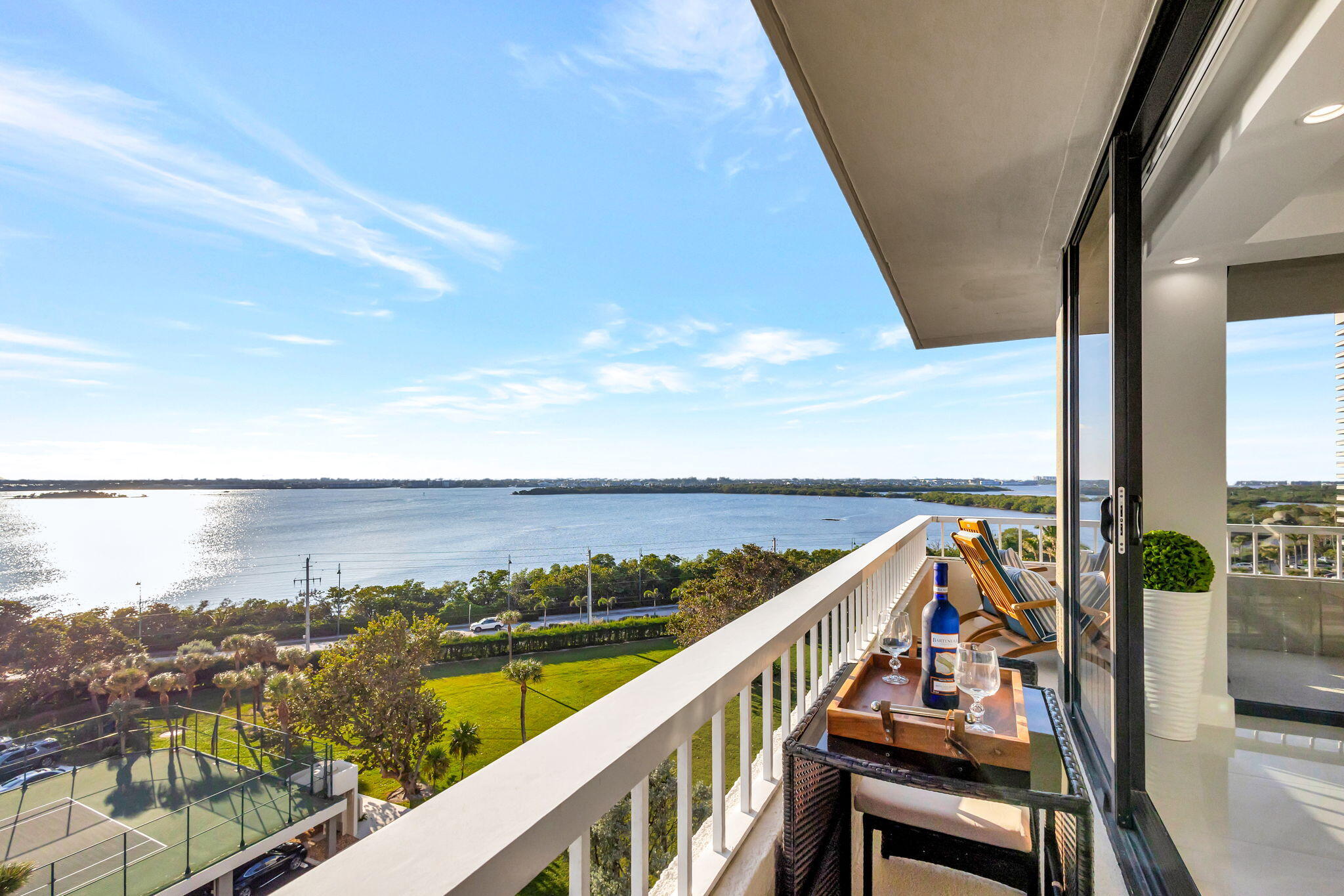 5510 N Ocean Drive 8-D