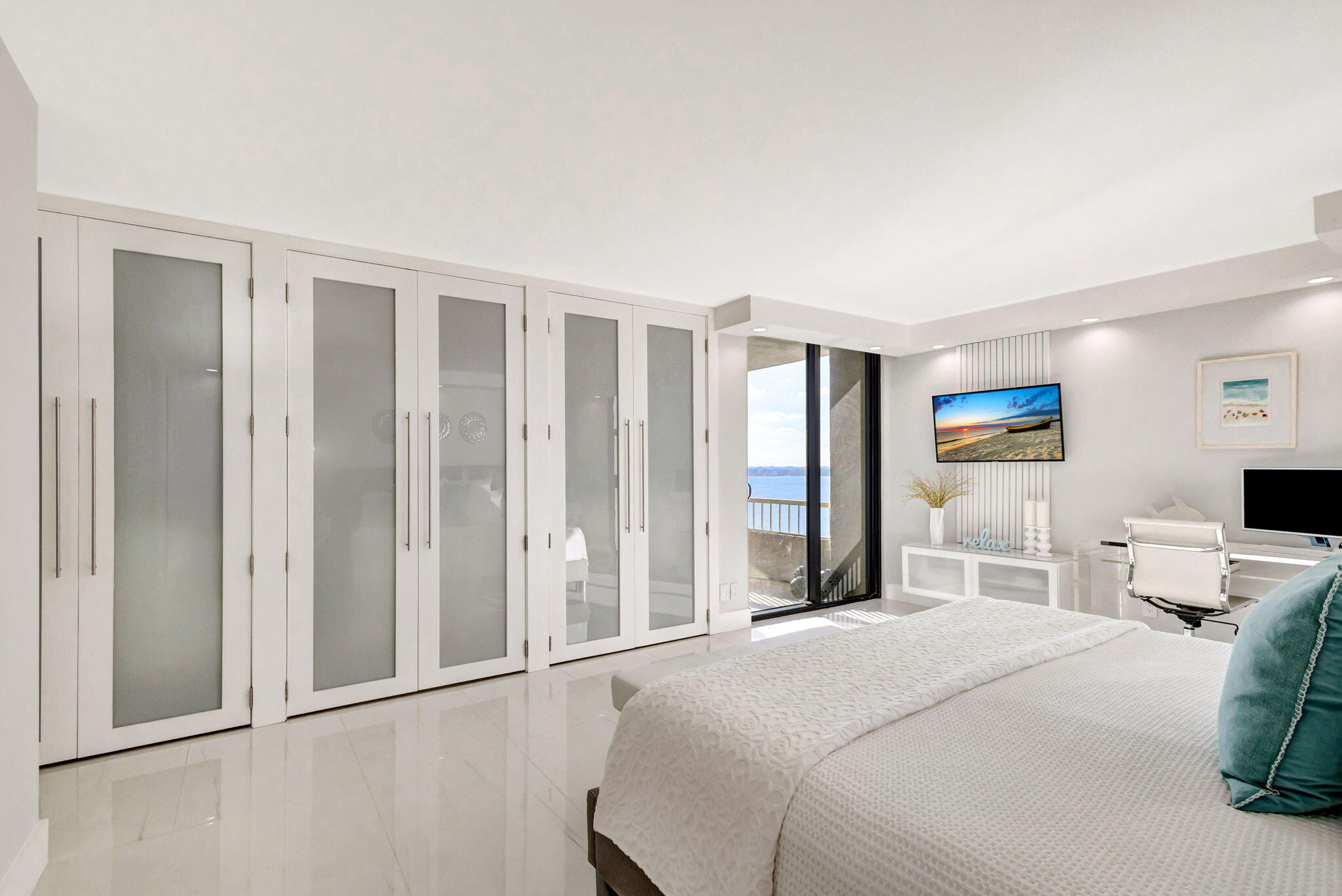 5510 N Ocean Drive 8-D