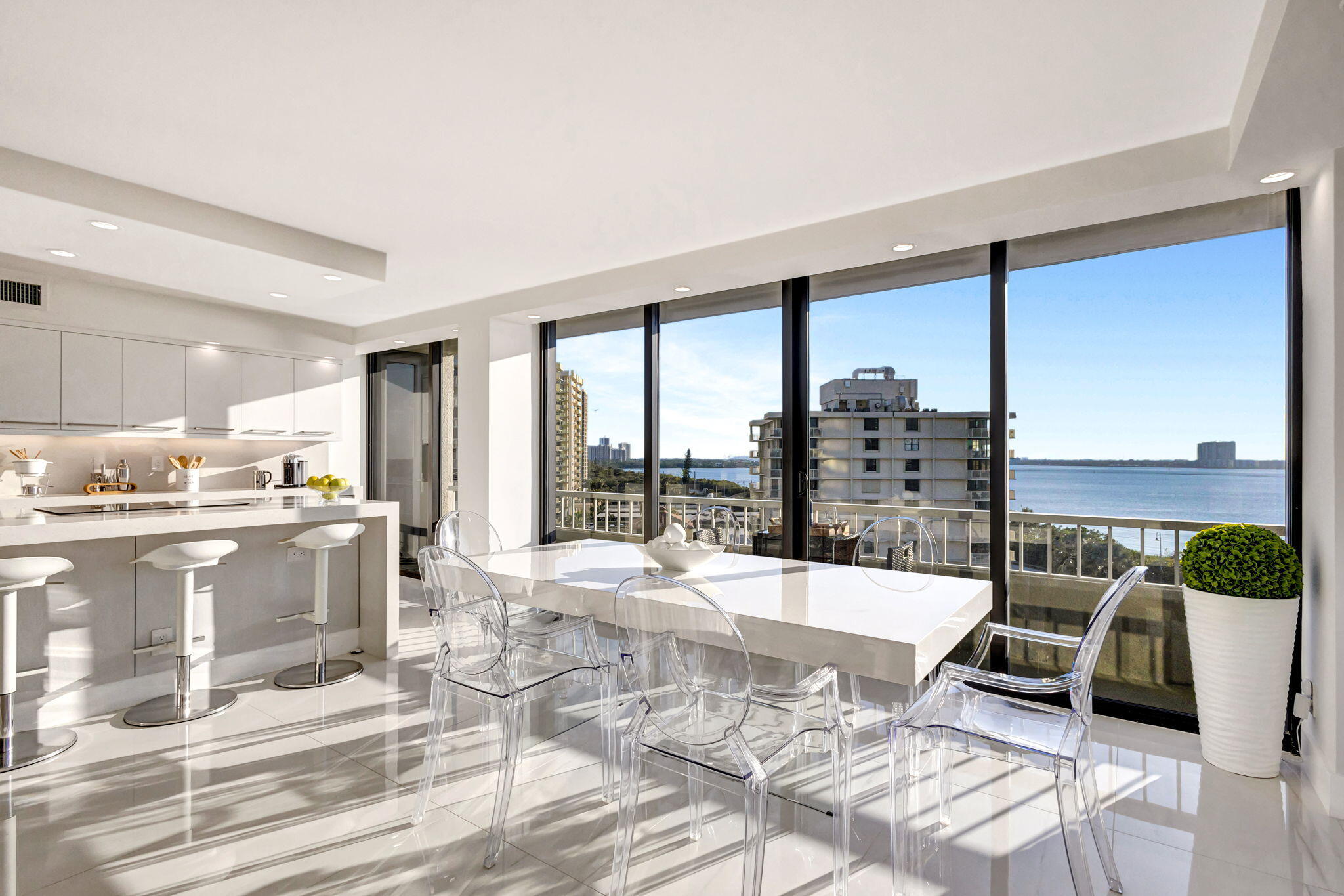 5510 N Ocean Drive 8-D