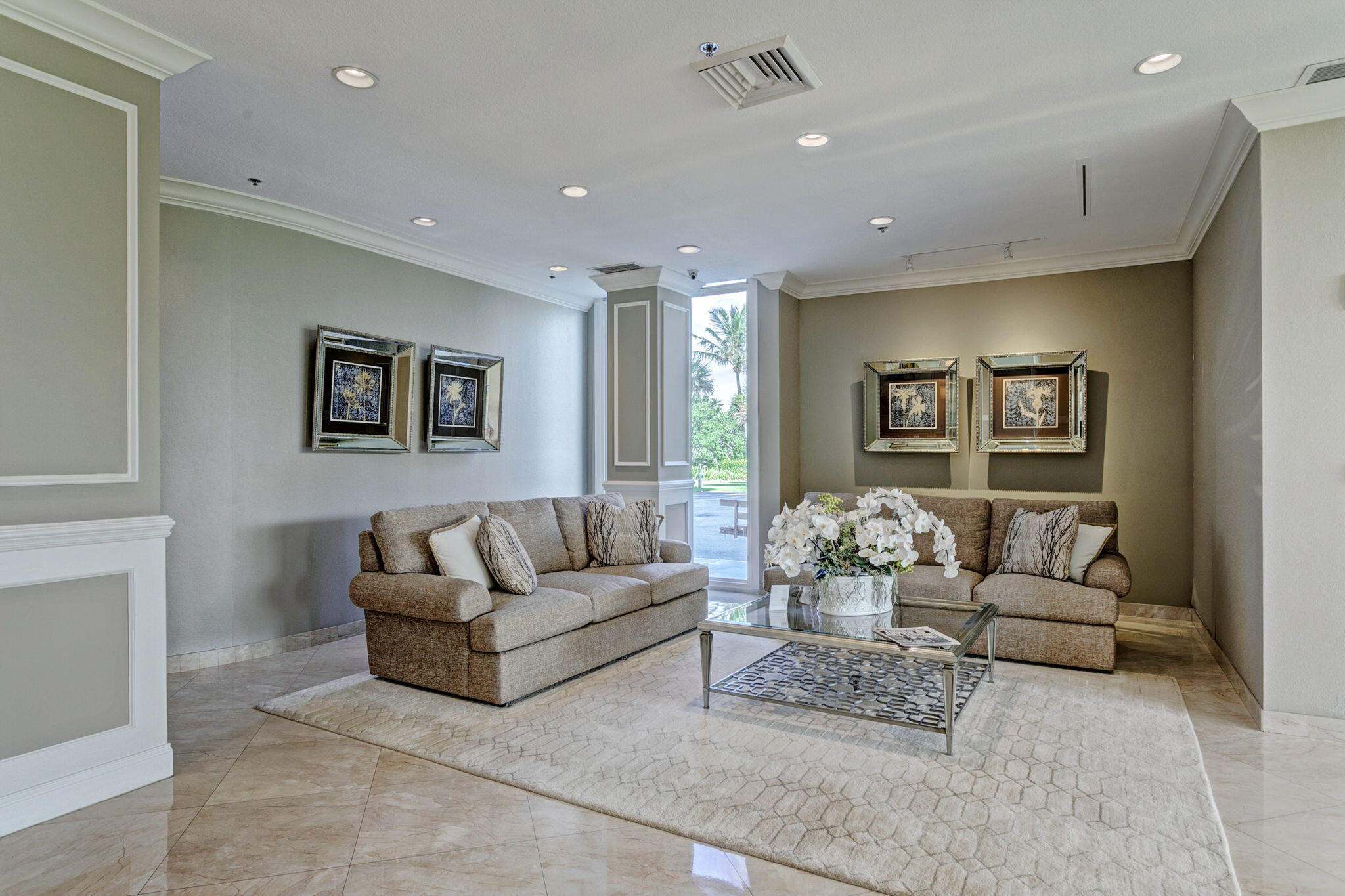 5510 N Ocean Drive 8-D