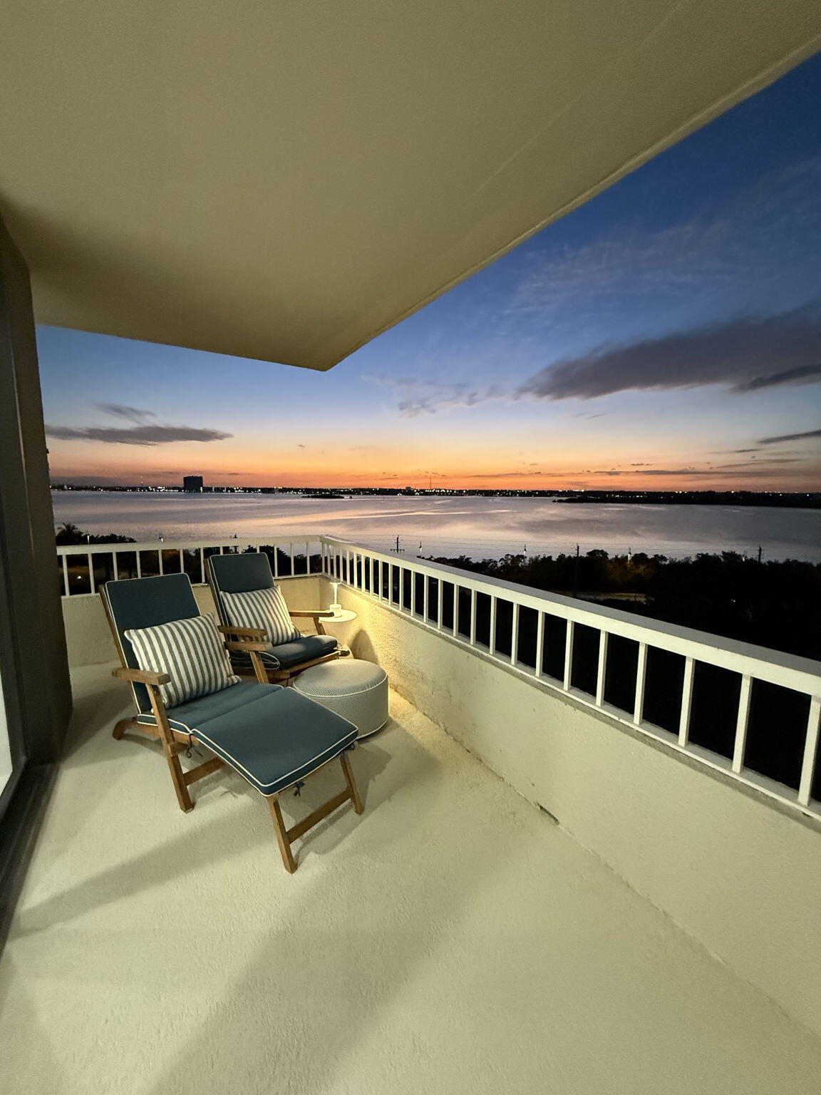 5510 N Ocean Drive 8-D