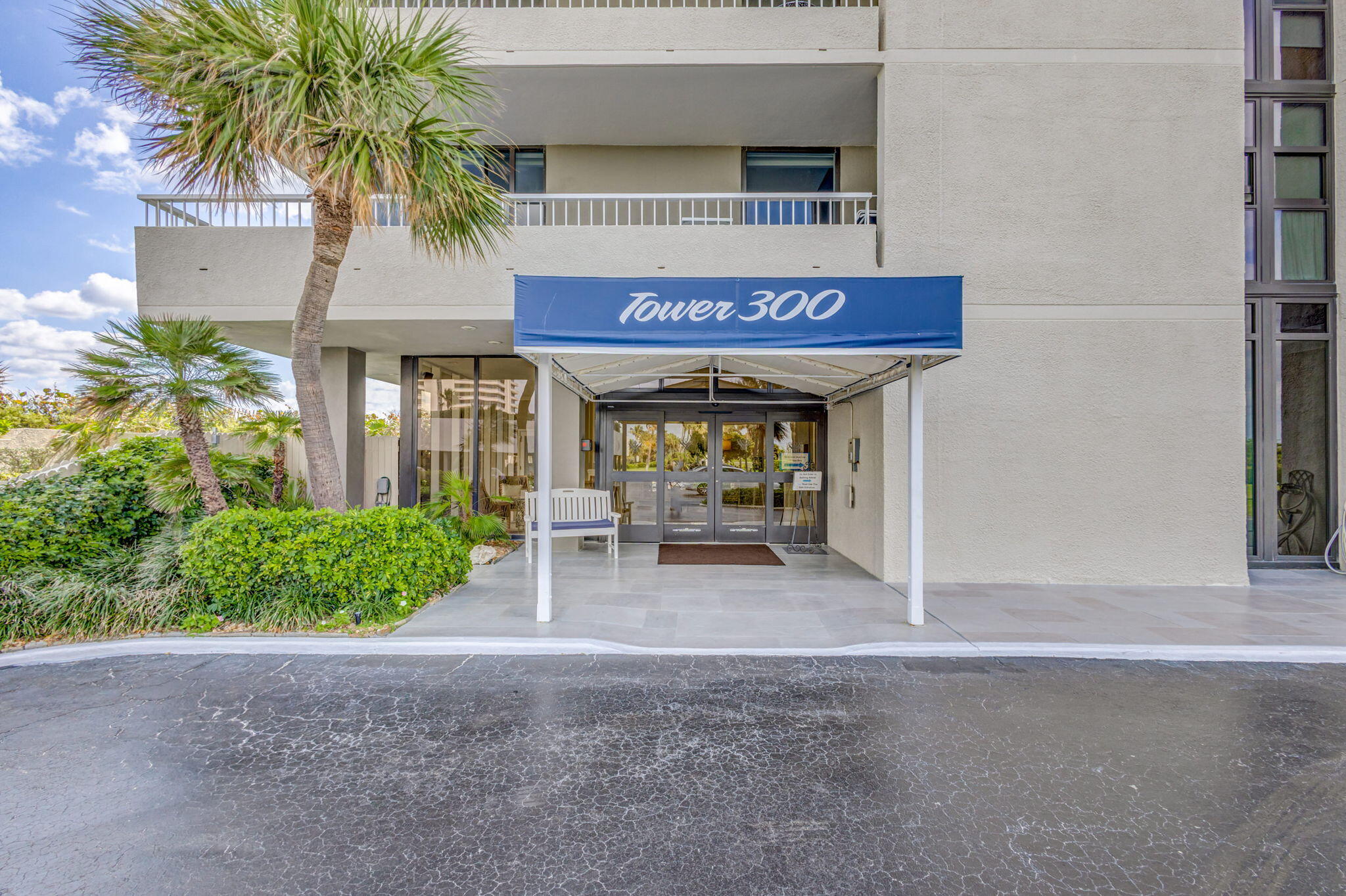5510 N Ocean Drive 8-D