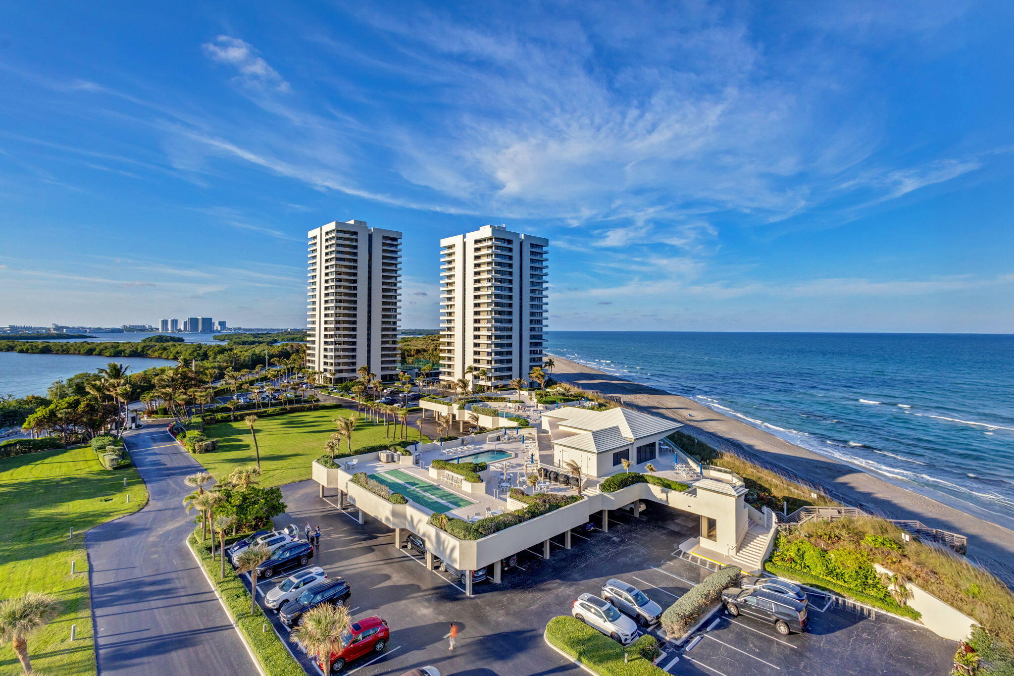 5510 N Ocean Drive 8-D