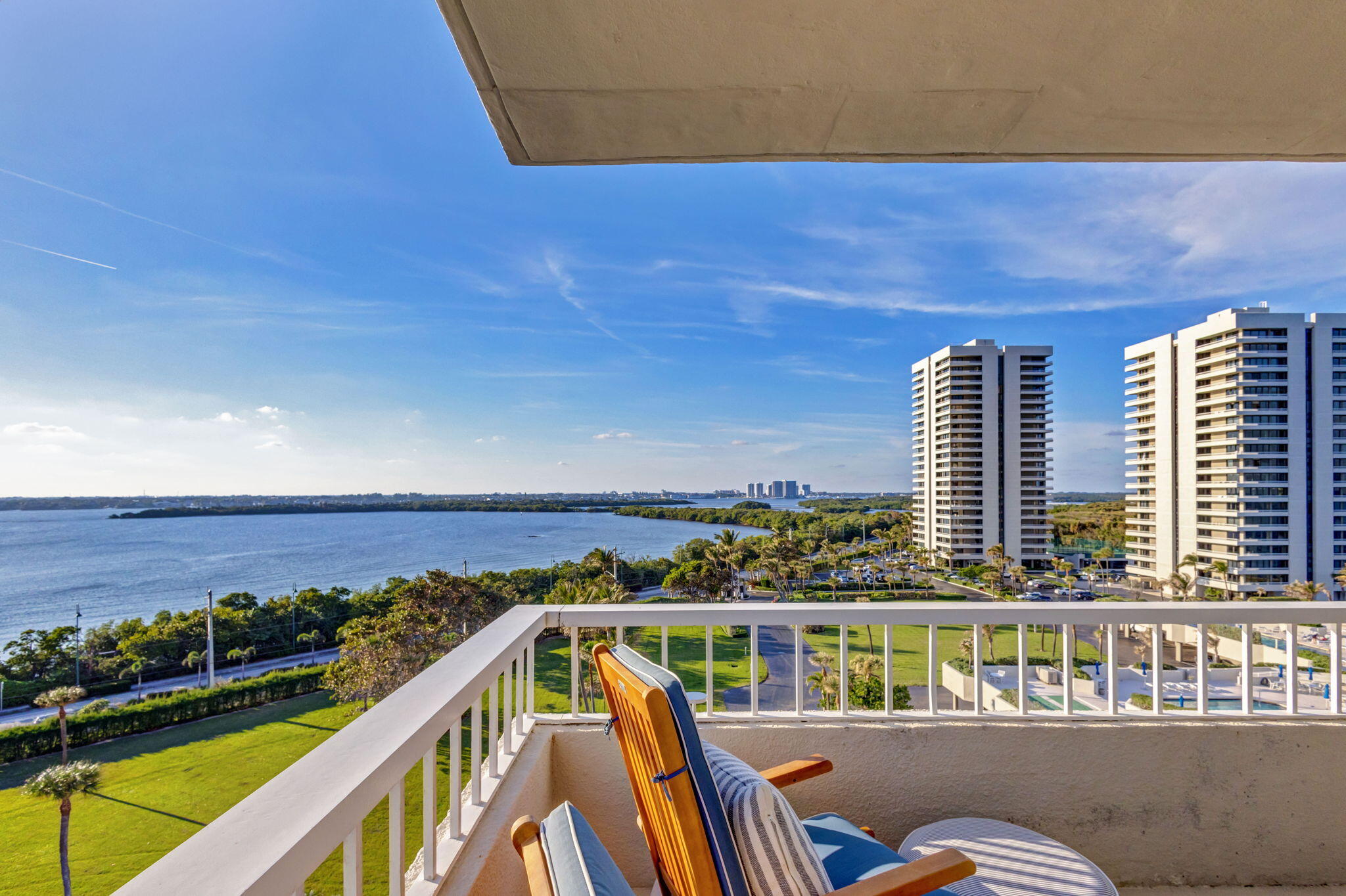 5510 N Ocean Drive 8-D