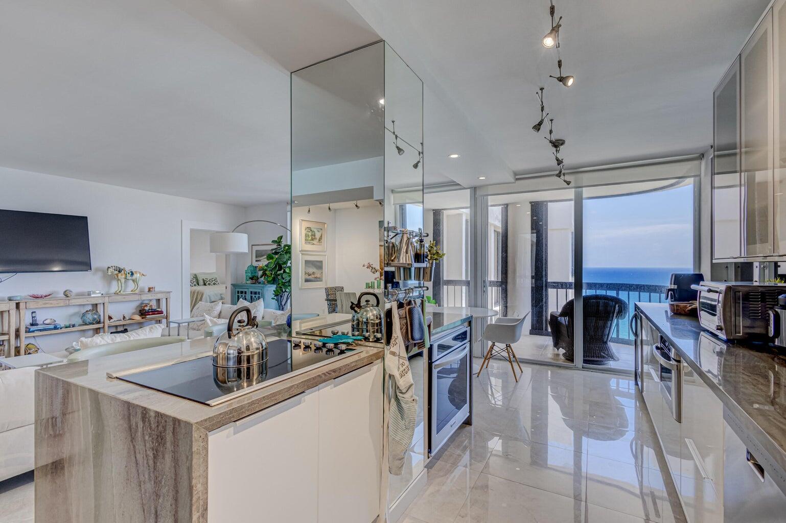 5380 N Ocean Drive Ph - B