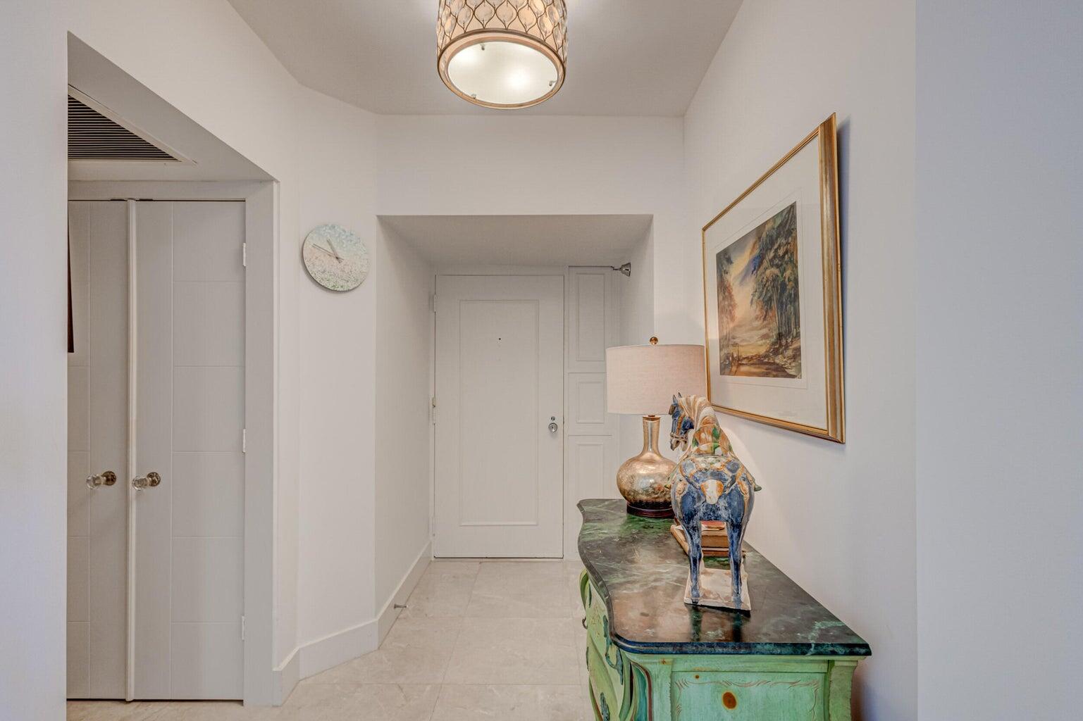 5380 N Ocean Drive Ph - B