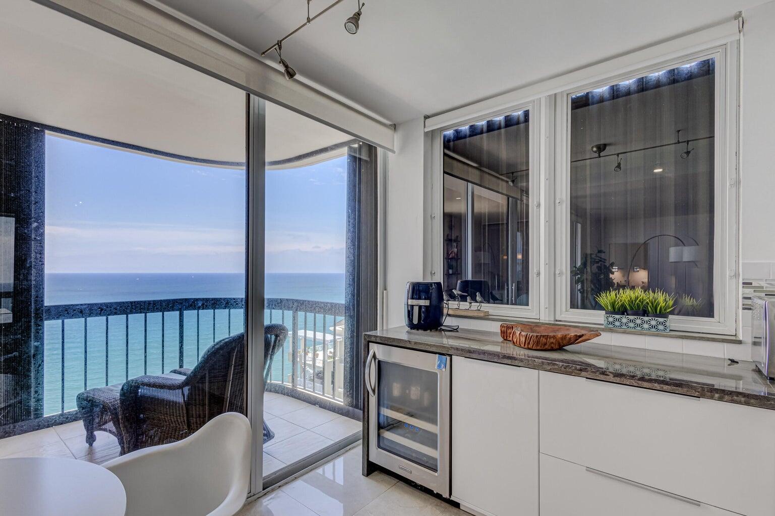5380 N Ocean Drive Ph - B