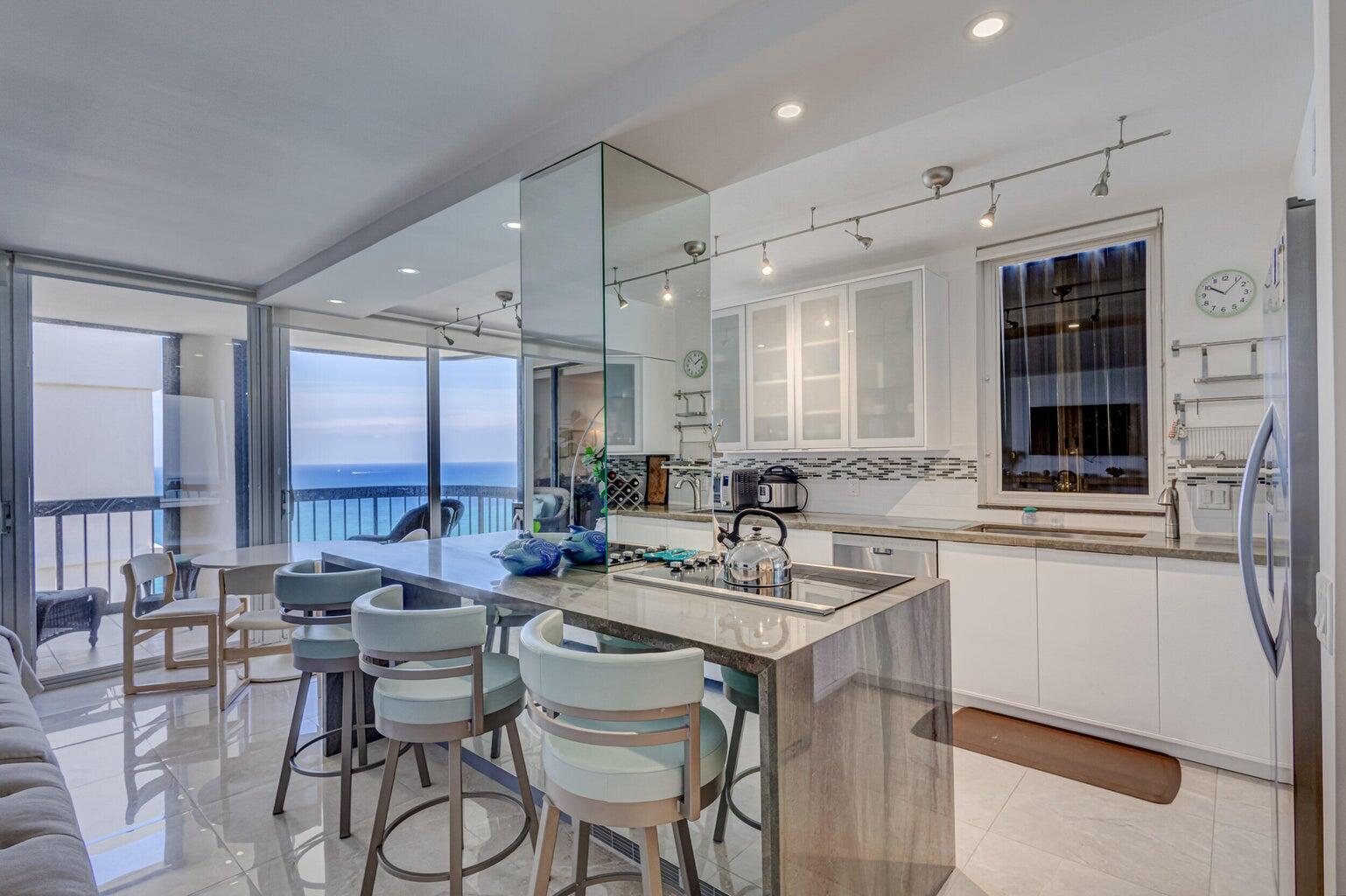5380 N Ocean Drive Ph - B