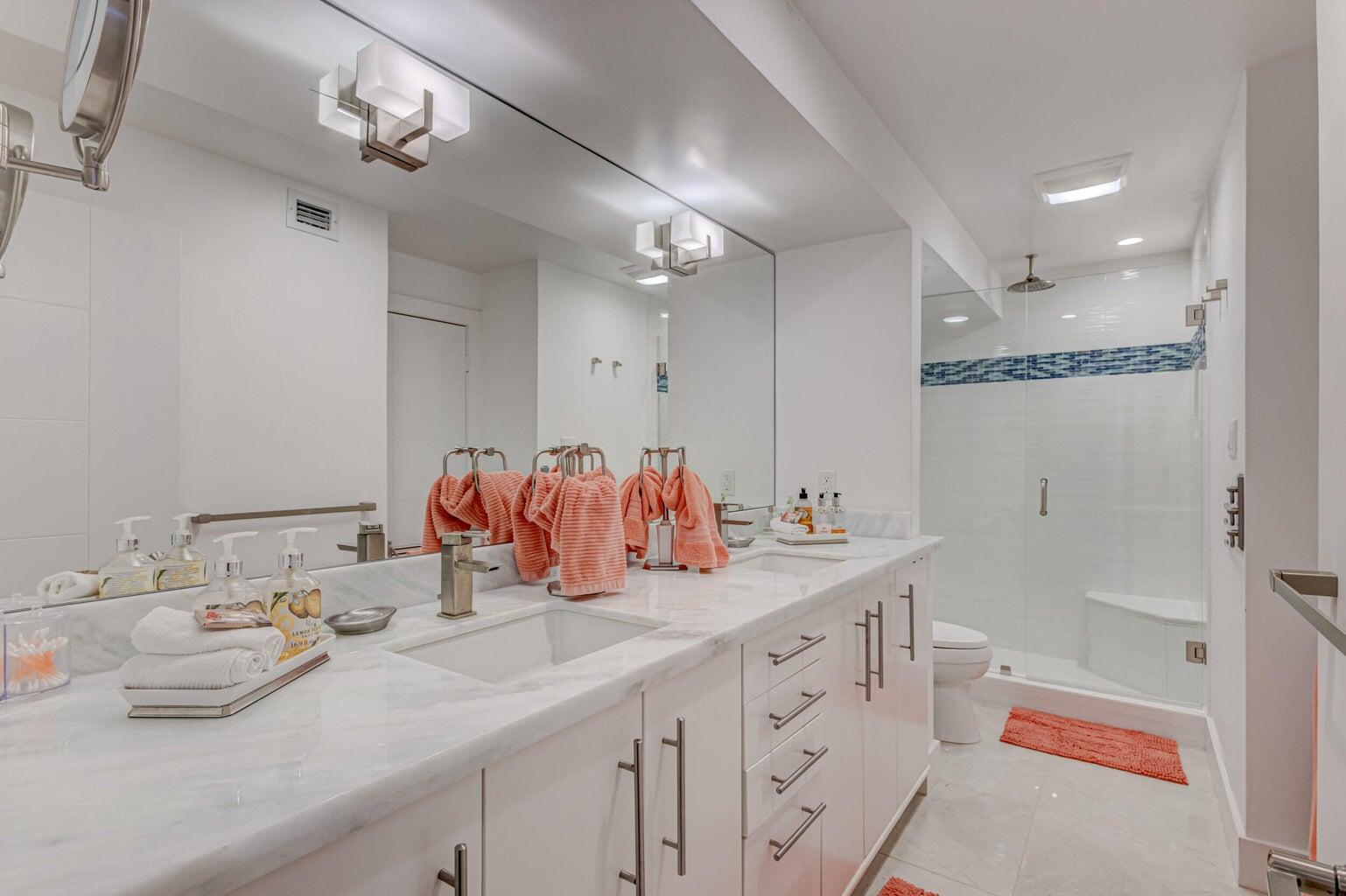5380 N Ocean Drive Ph - B