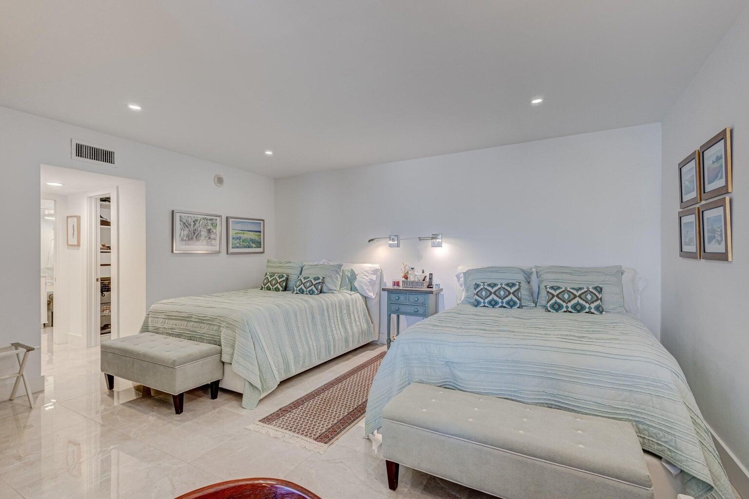 5380 N Ocean Drive Ph - B