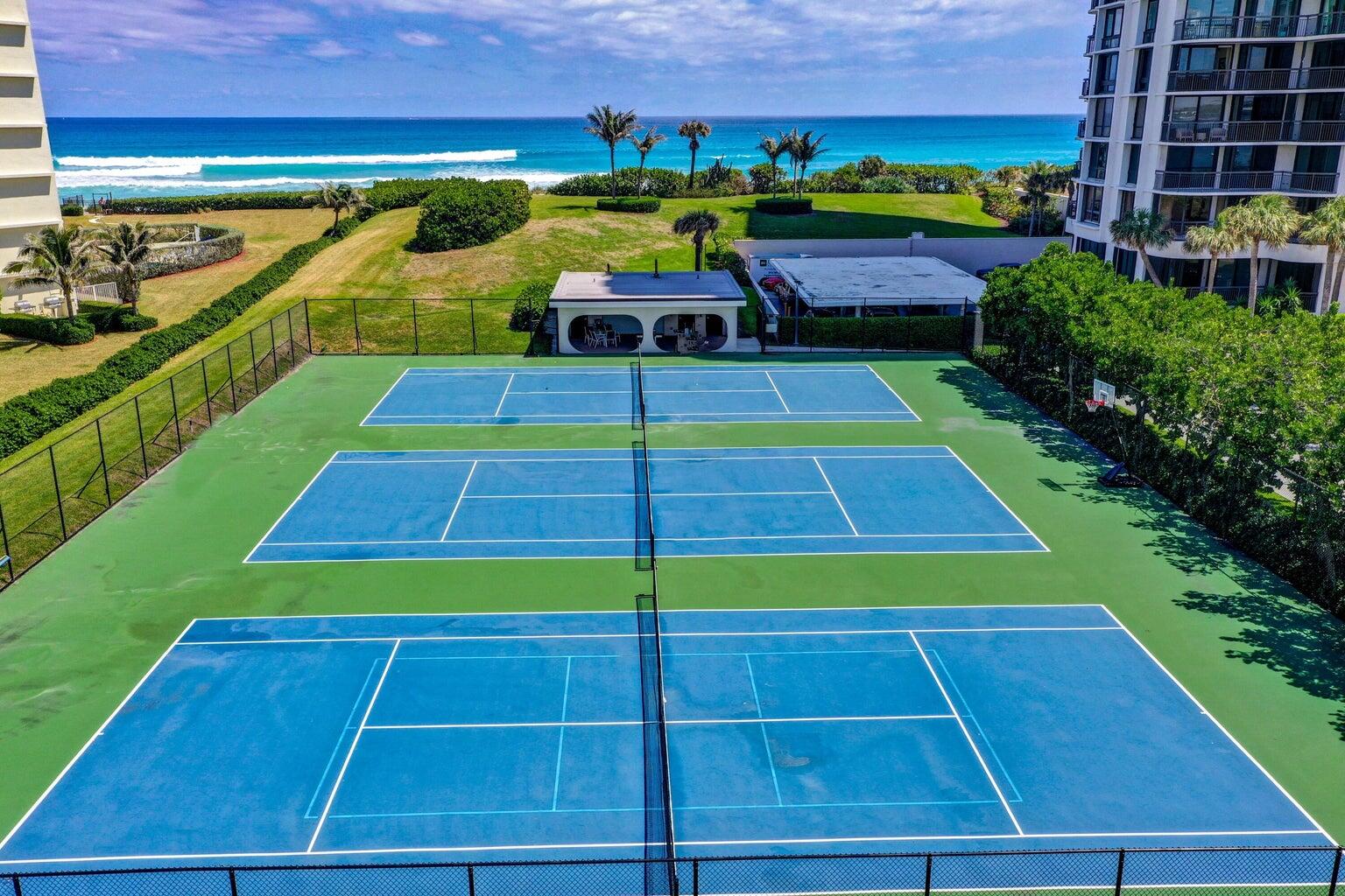 5380 N Ocean Drive Ph - B