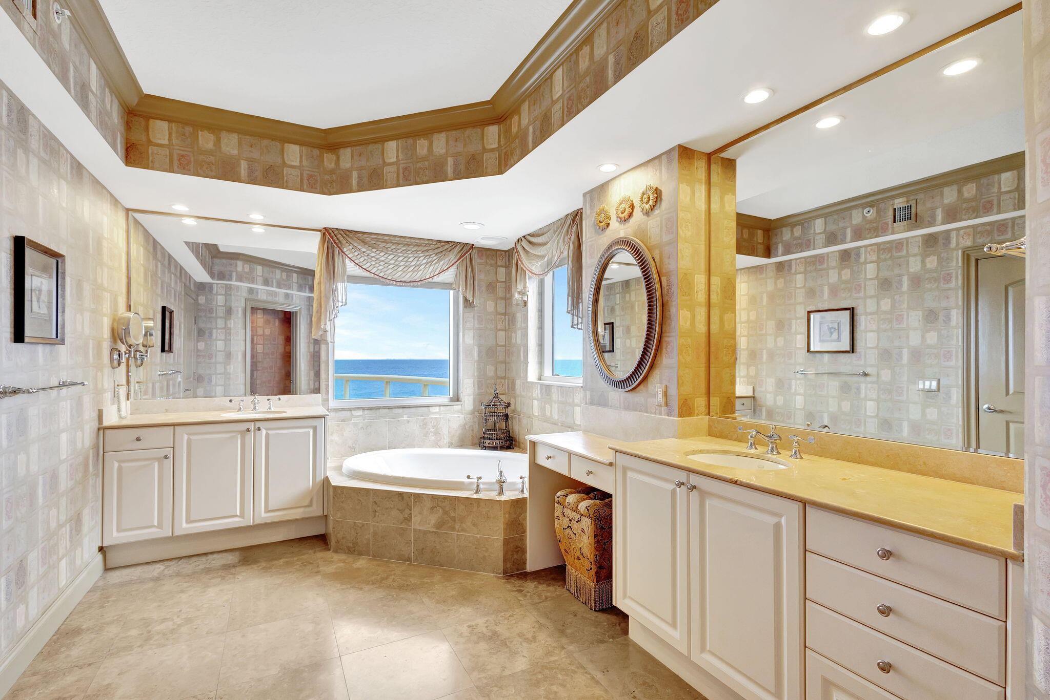4600 N Ocean Drive 601