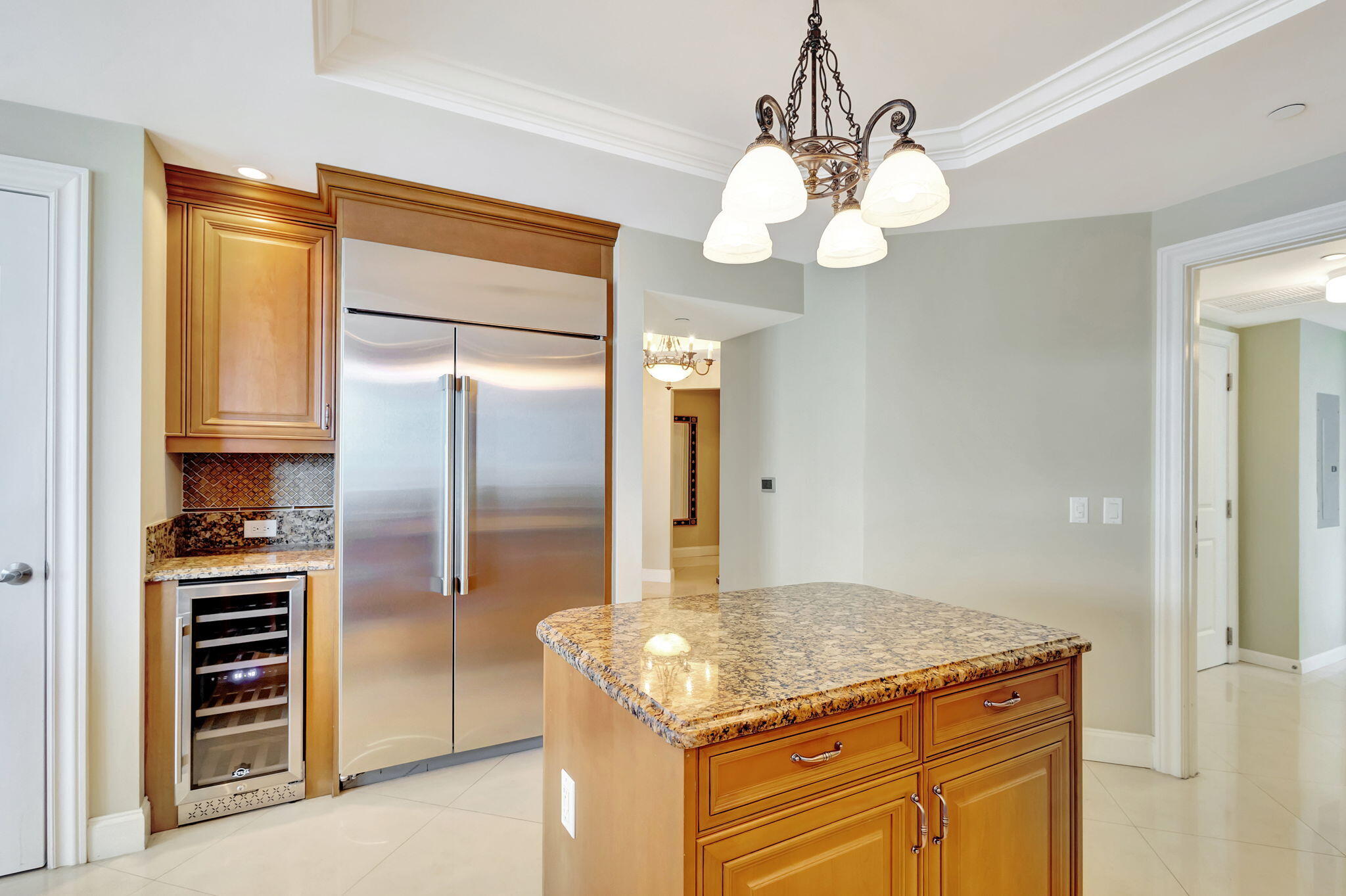 4600 N Ocean Drive 601