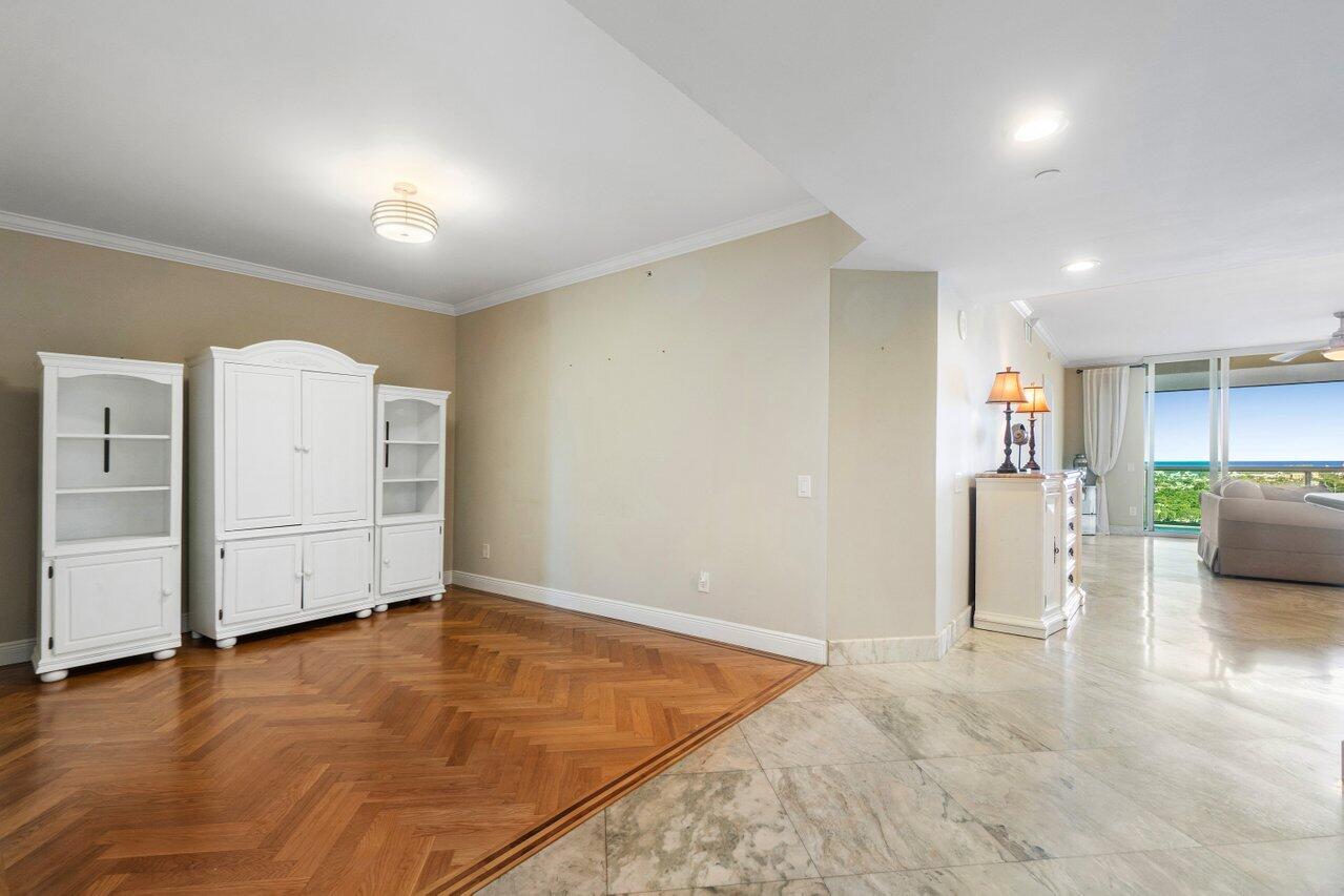 2640 Lake Shore Drive 1212