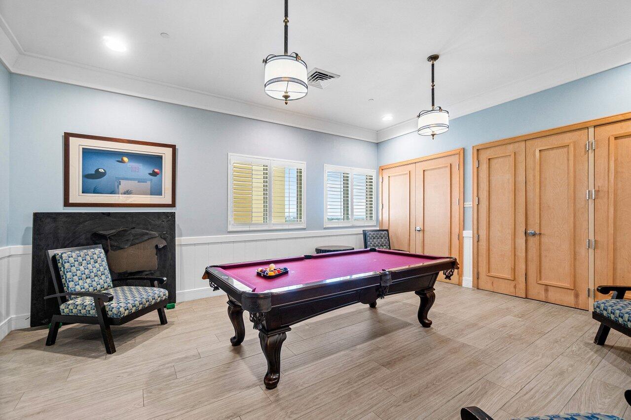 2640 Lake Shore Drive 1212
