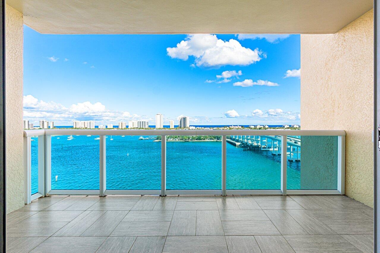 2640 Lake Shore Drive 1212
