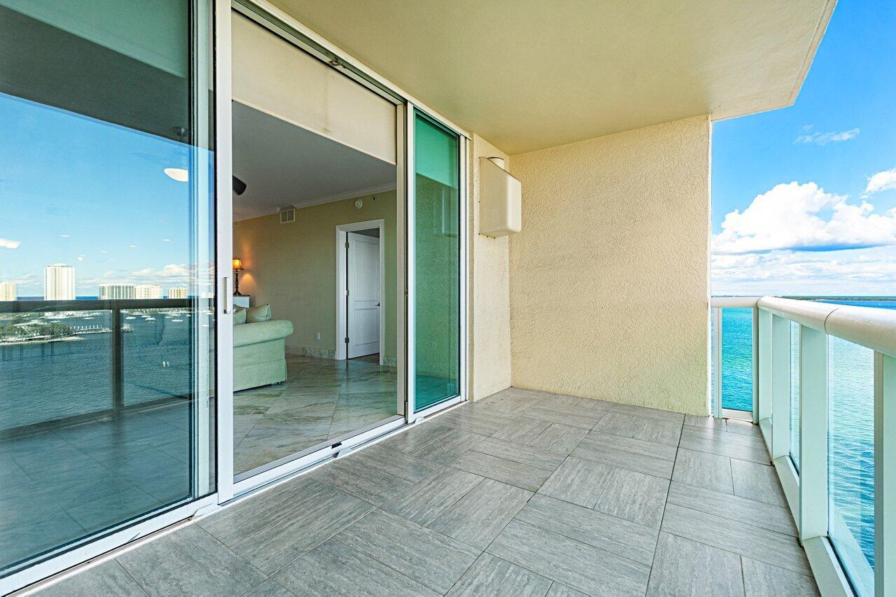 2640 Lake Shore Drive 1212