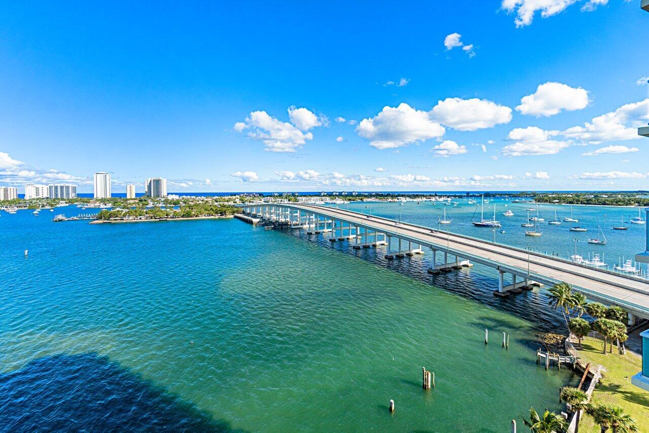 2640 Lake Shore Drive 1212