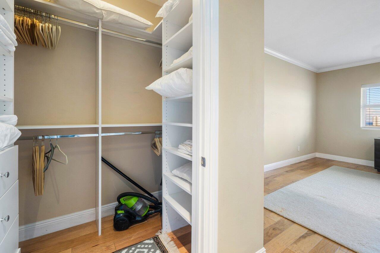 2640 Lake Shore Drive 1212