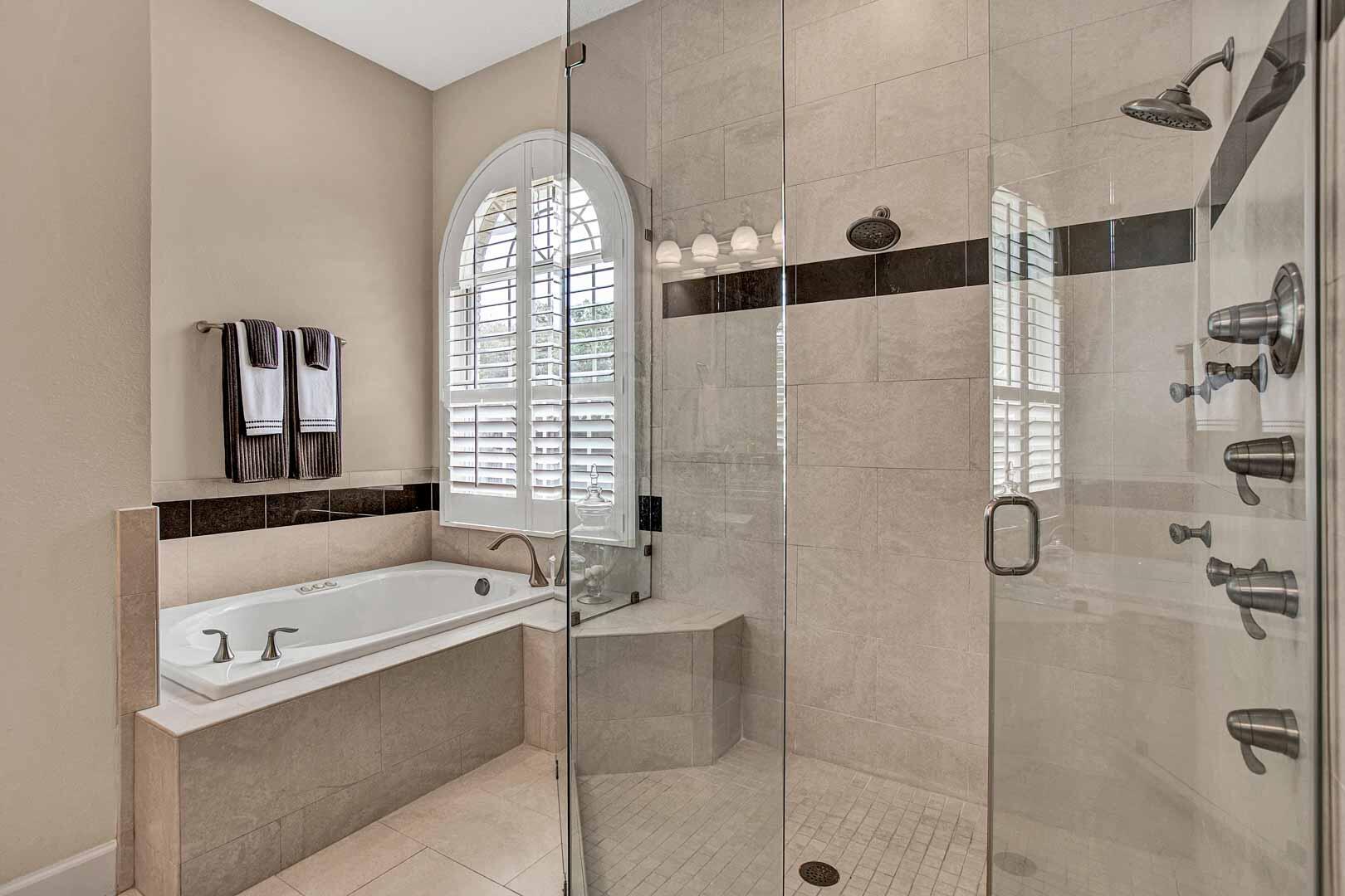 1825 Plantation Oaks Drive