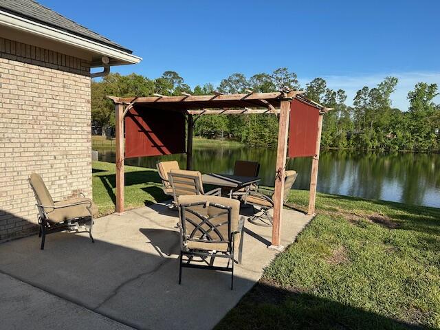 1825 Plantation Oaks Drive