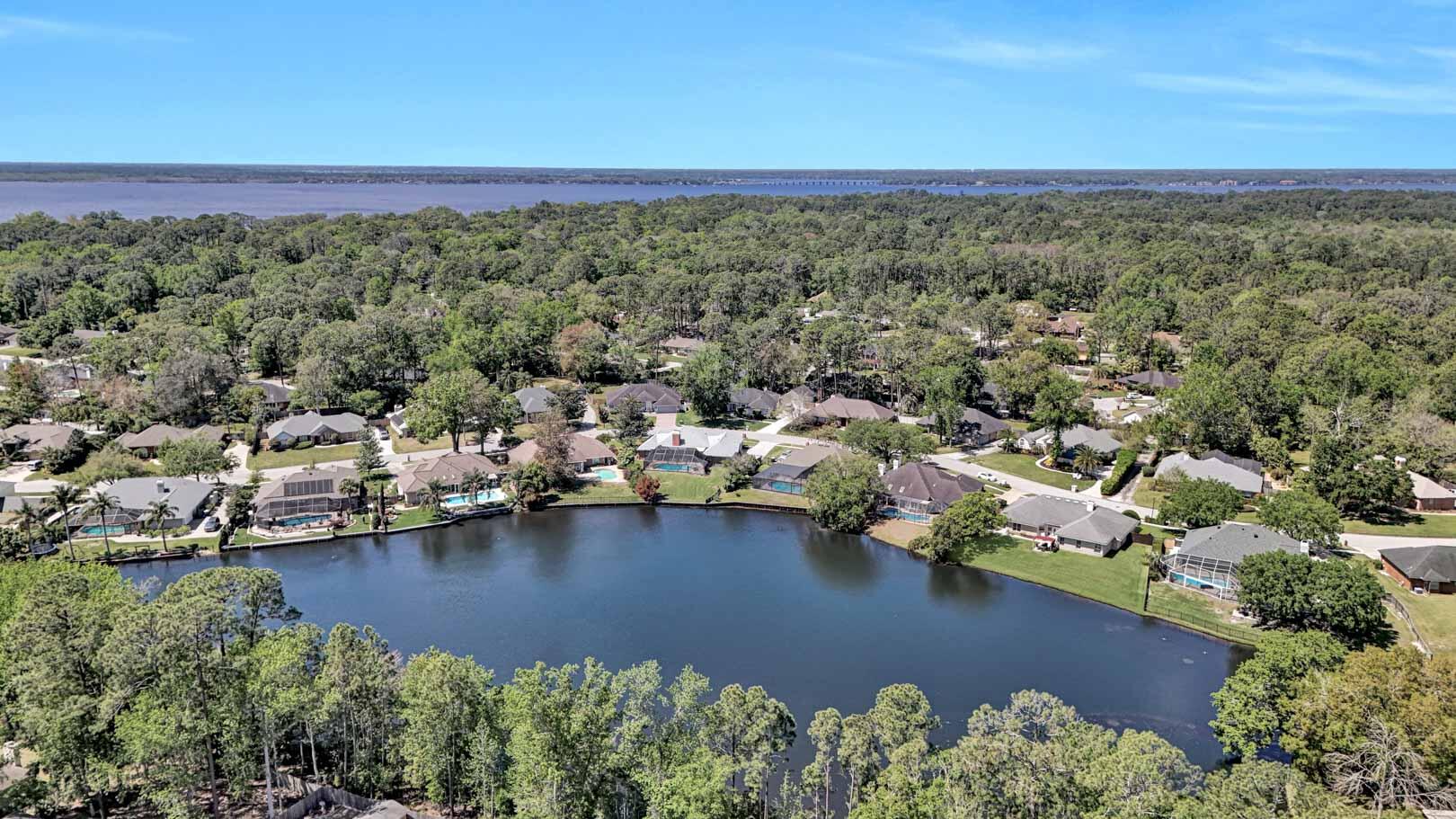 1825 Plantation Oaks Drive