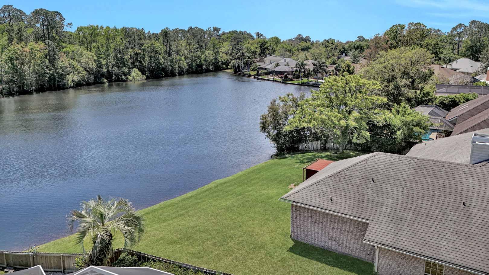 1825 Plantation Oaks Drive