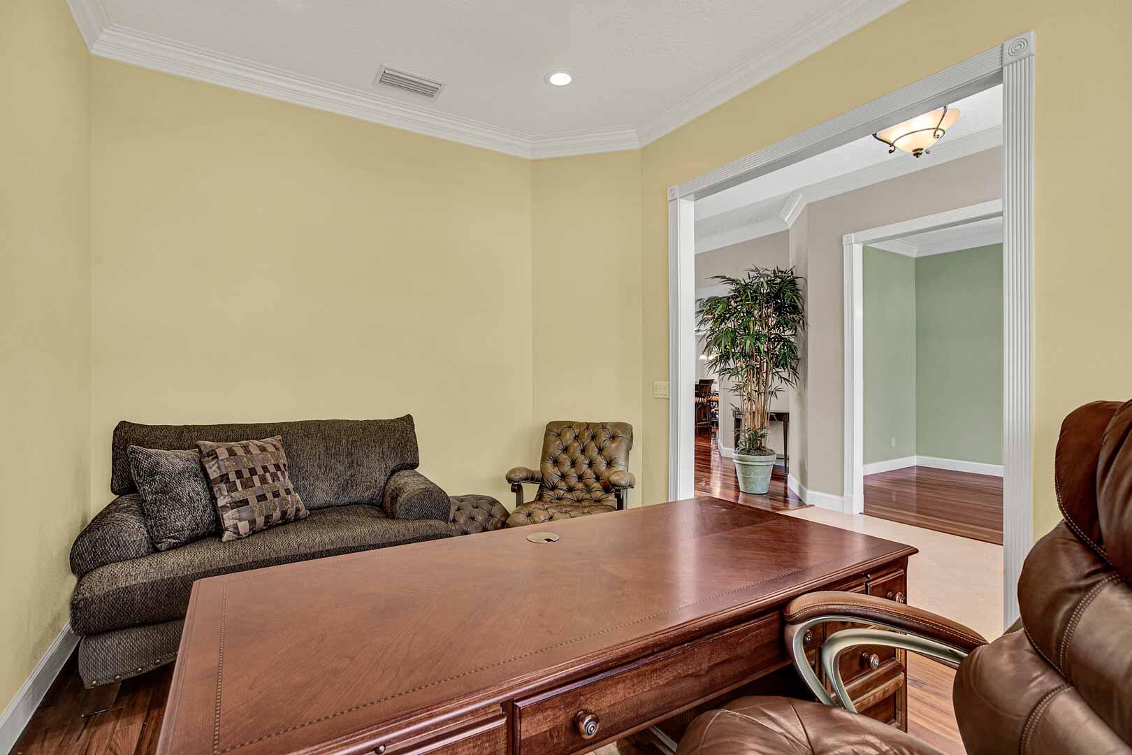 1825 Plantation Oaks Drive