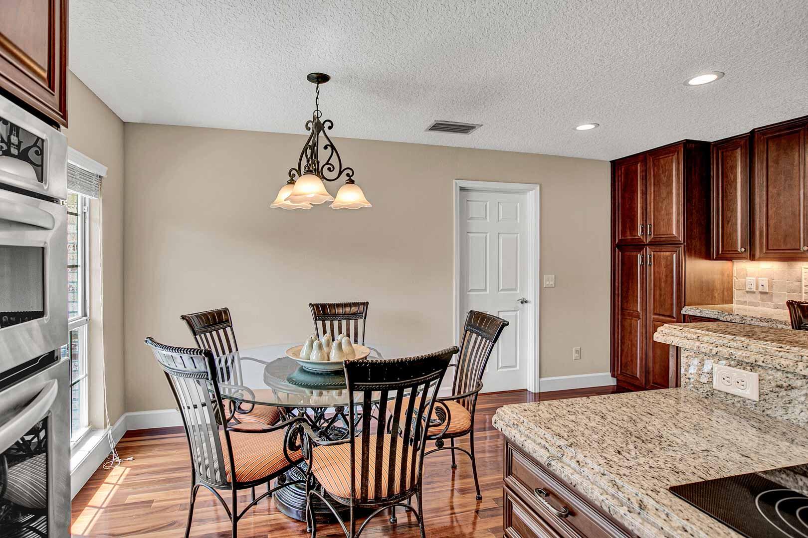 1825 Plantation Oaks Drive