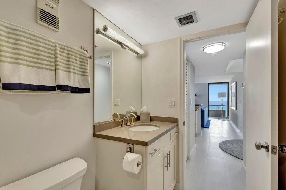 5550 N Ocean Drive 8-A
