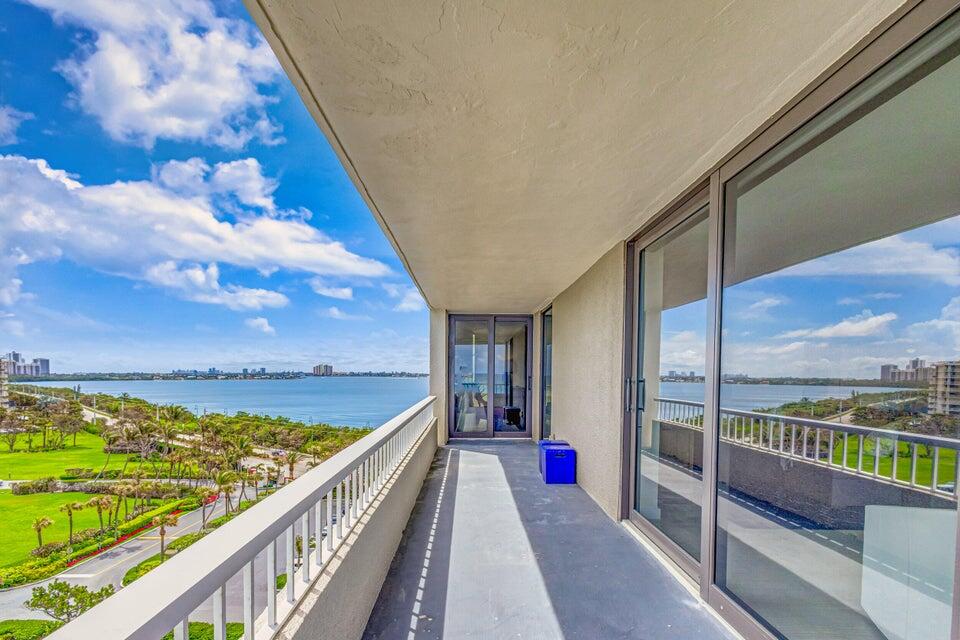 5550 N Ocean Drive 8-A