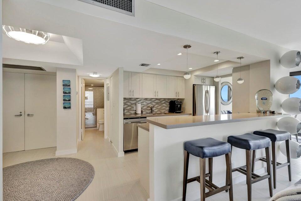 5550 N Ocean Drive 8-A