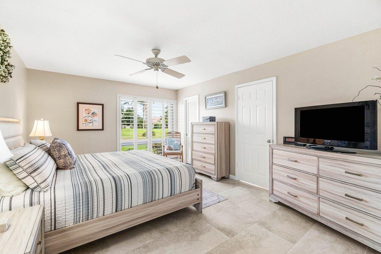 2705 SW Egret Pond Circle