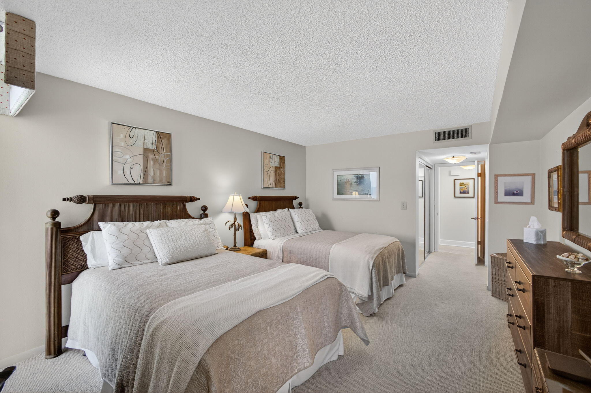5550 N Ocean Drive 20 C