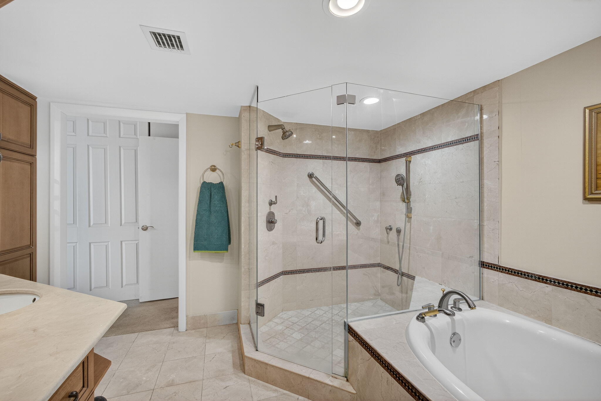 5550 N Ocean Drive 20 C