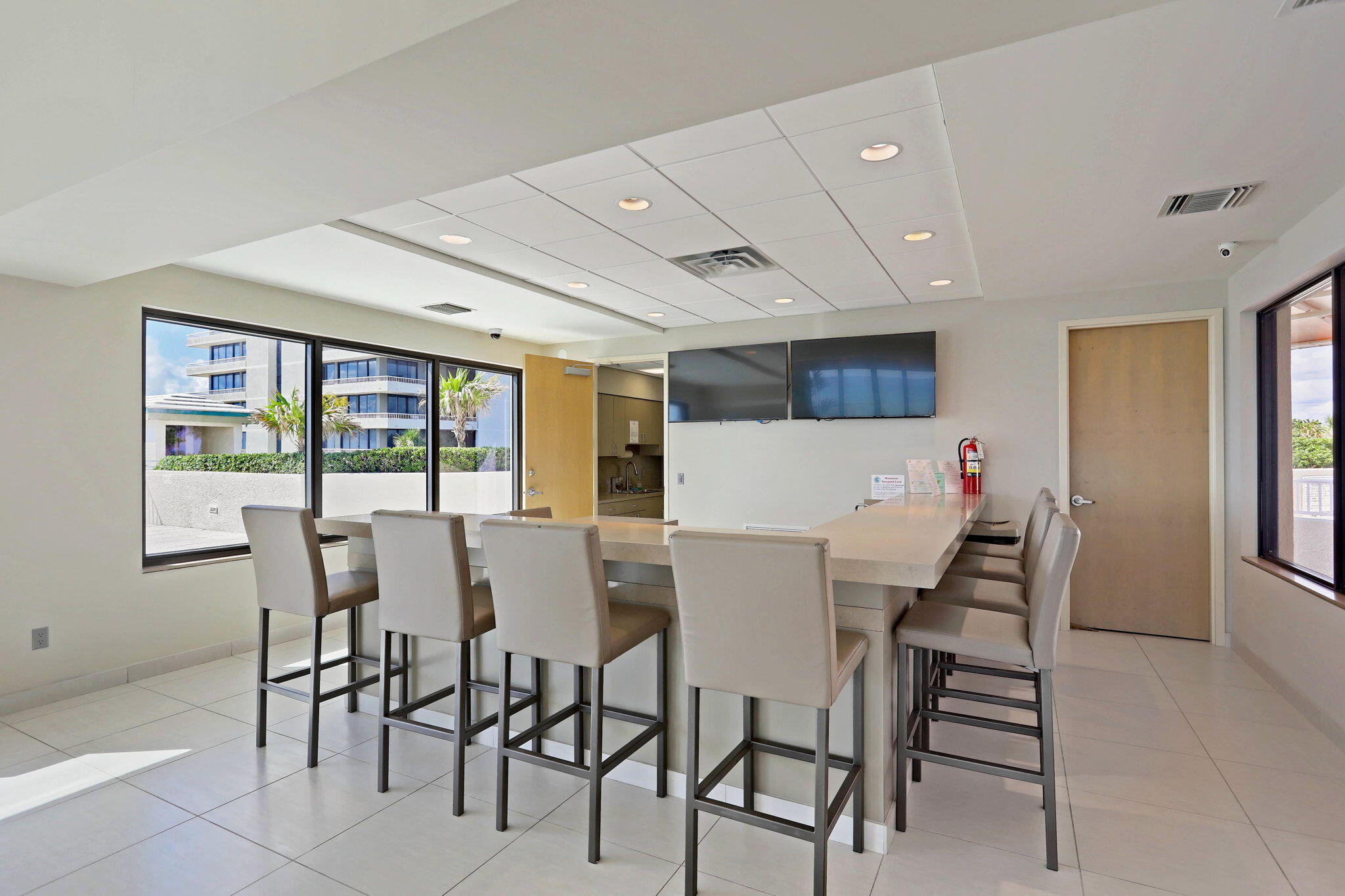 5550 N Ocean Drive 20 C