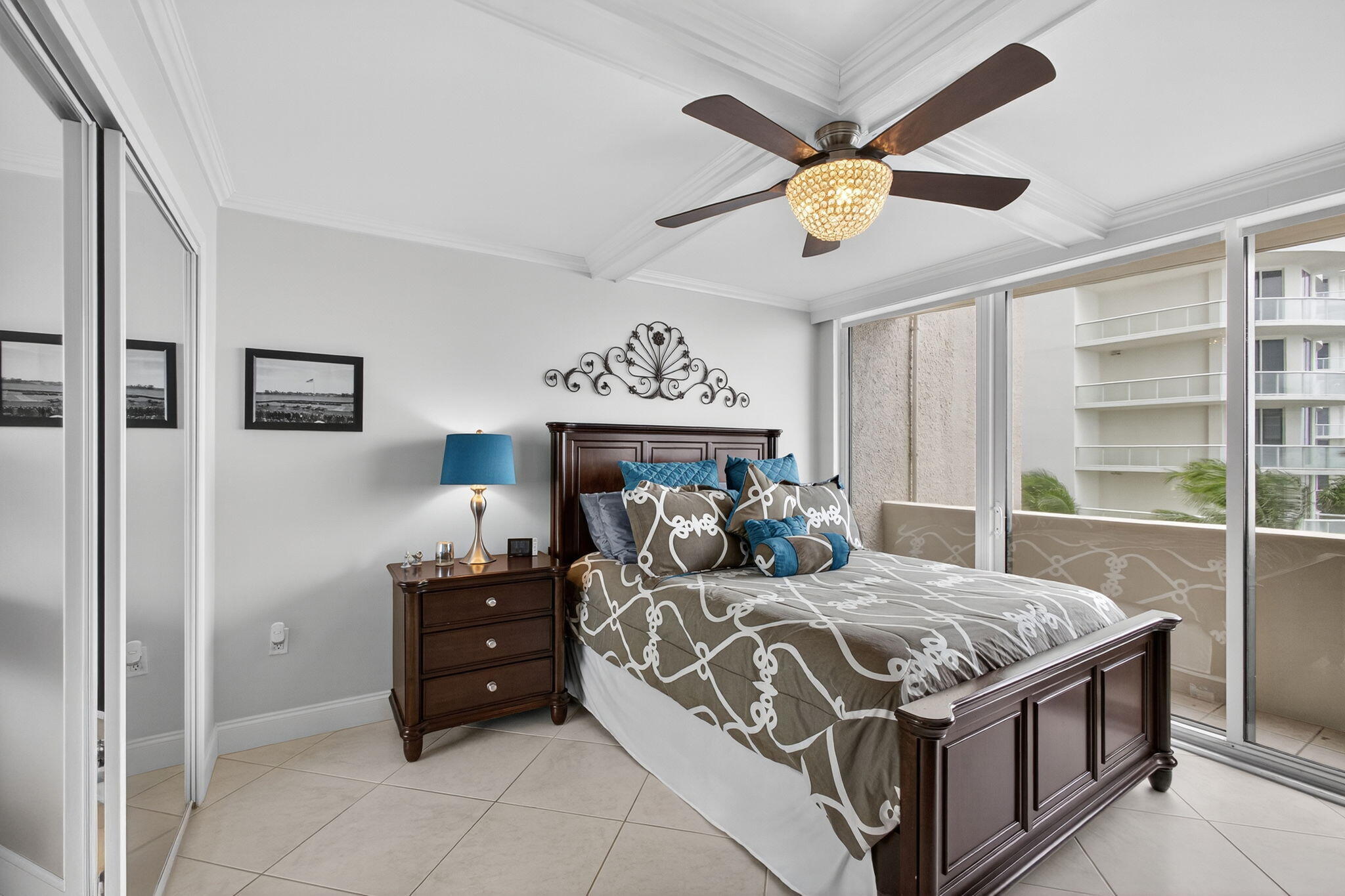 4200 N Ocean Drive 1-401