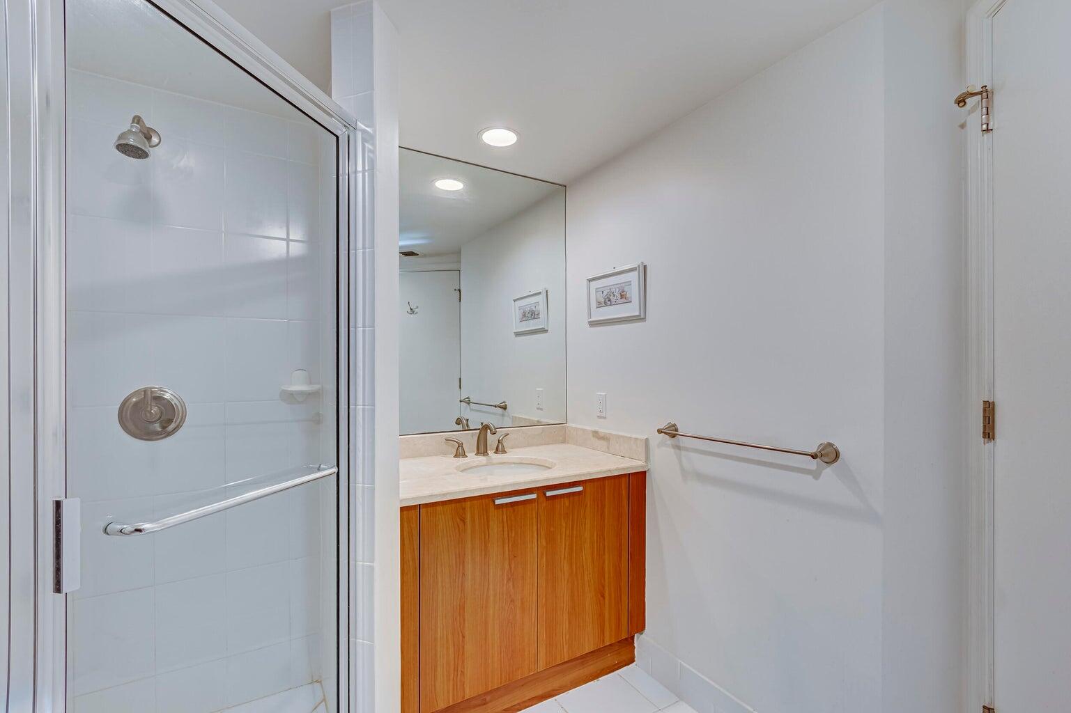 2650 Lake Shore Drive 1802