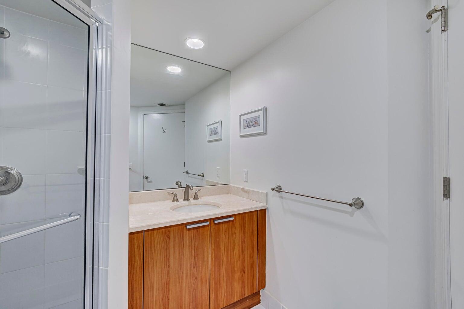 2650 Lake Shore Drive 1802
