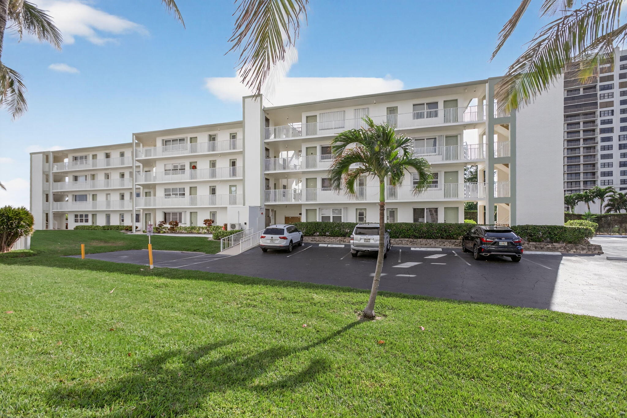 3600 N Ocean Drive 223