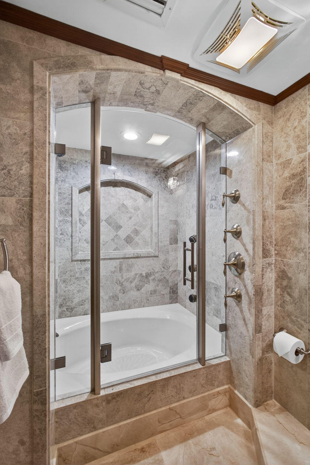 3400 N Ocean Drive 2002
