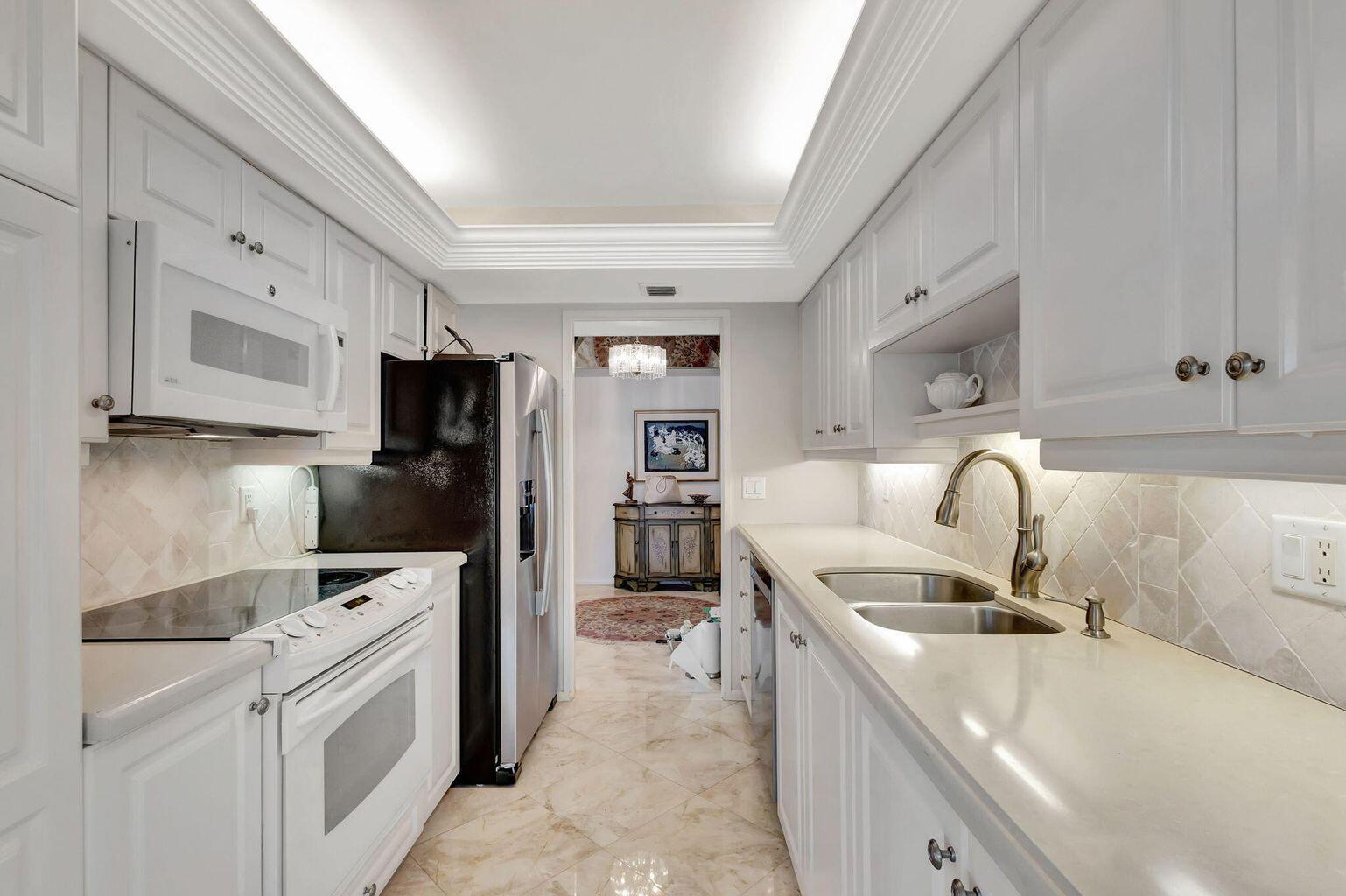 5540 N Ocean Drive 15-B