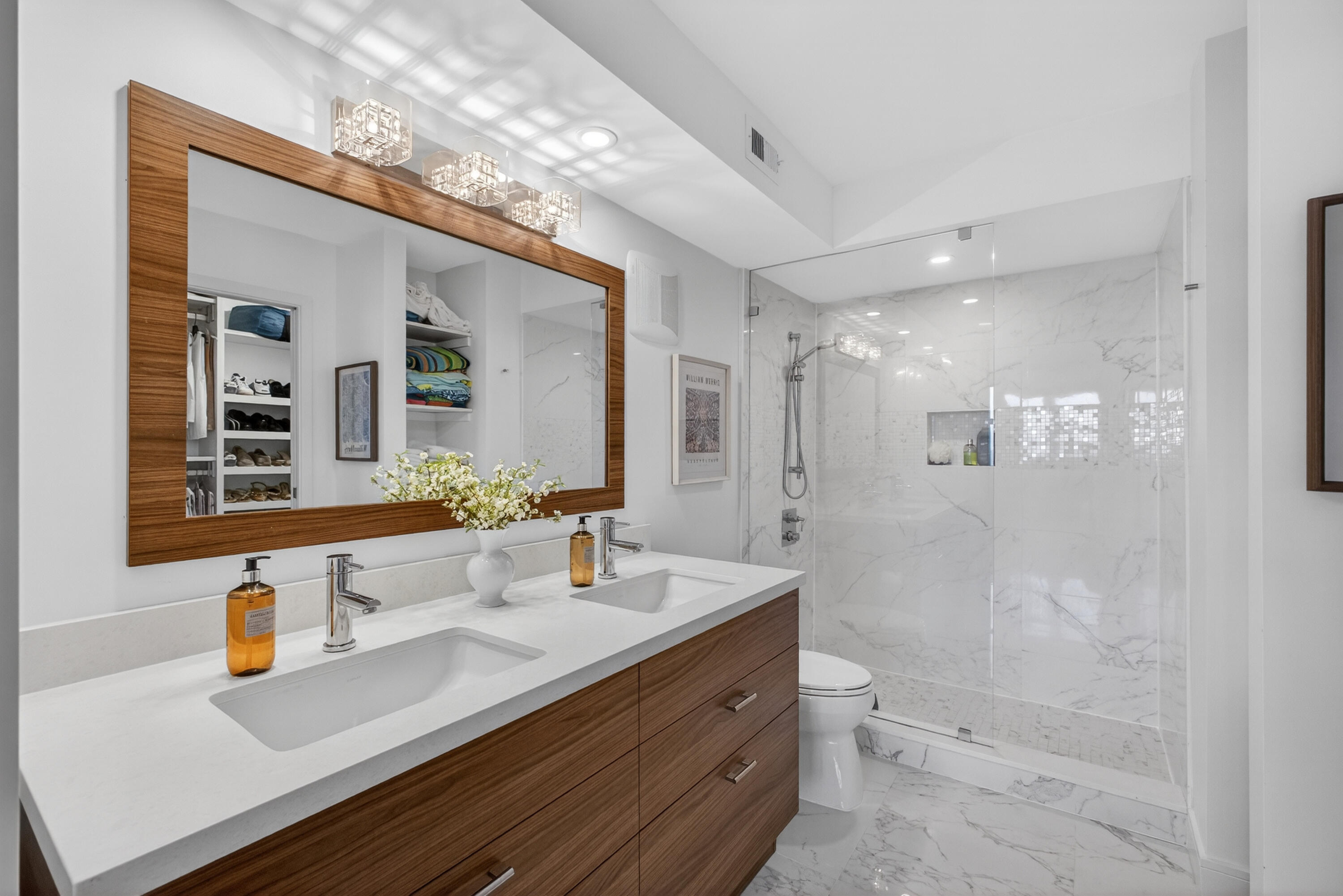 5440 N Ocean Drive Ph-206
