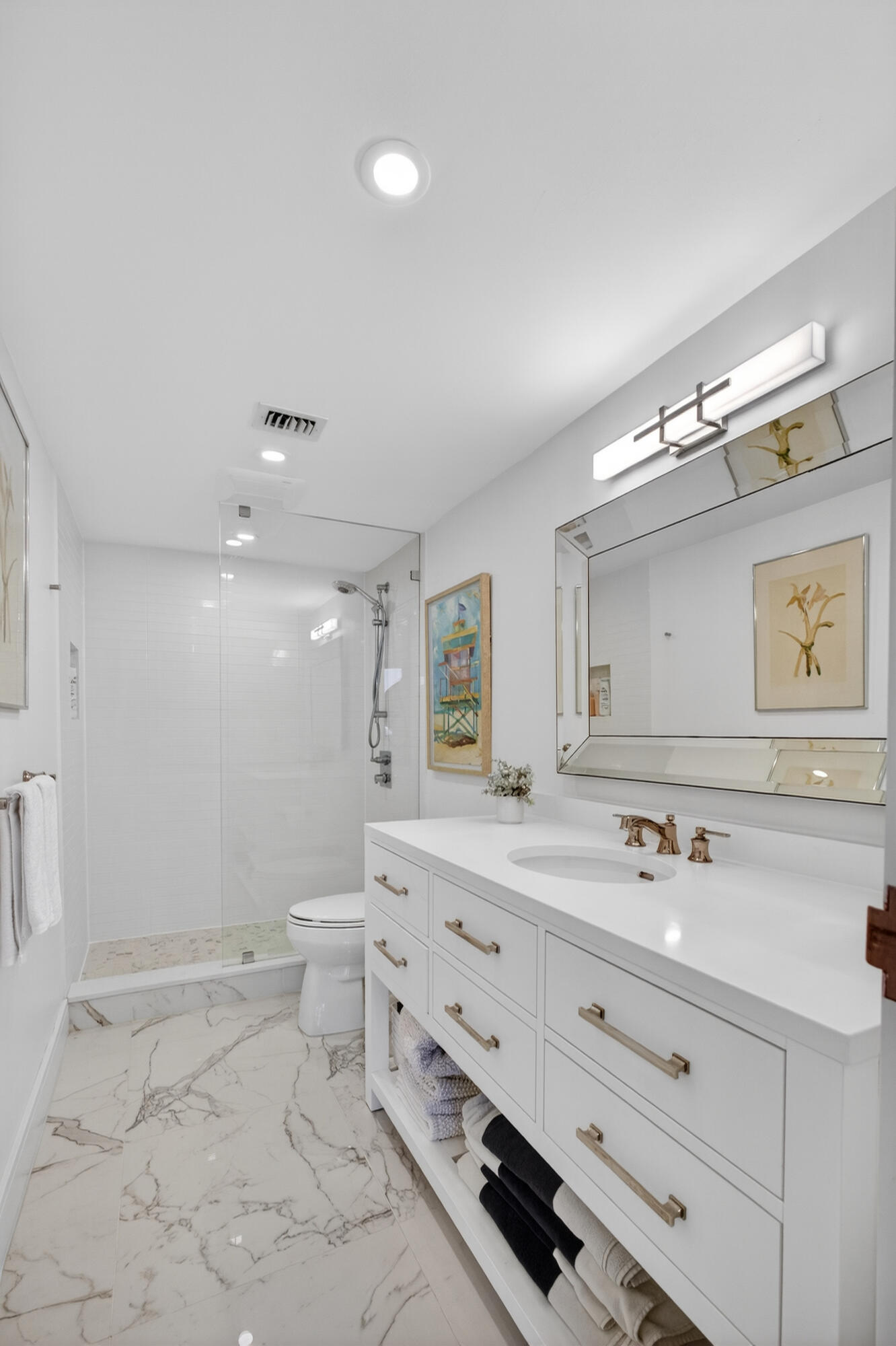 5440 N Ocean Drive Ph-206
