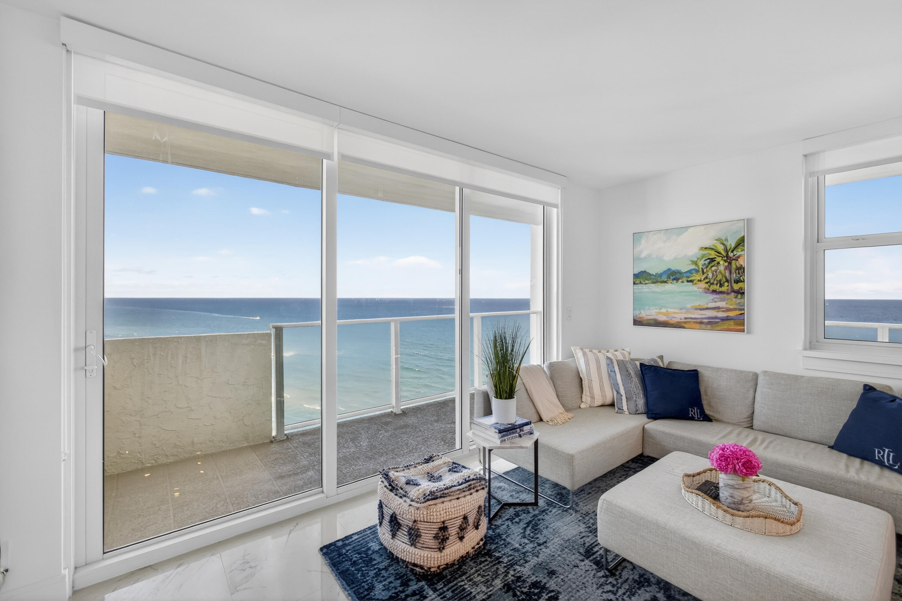 5440 N Ocean Drive Ph-206