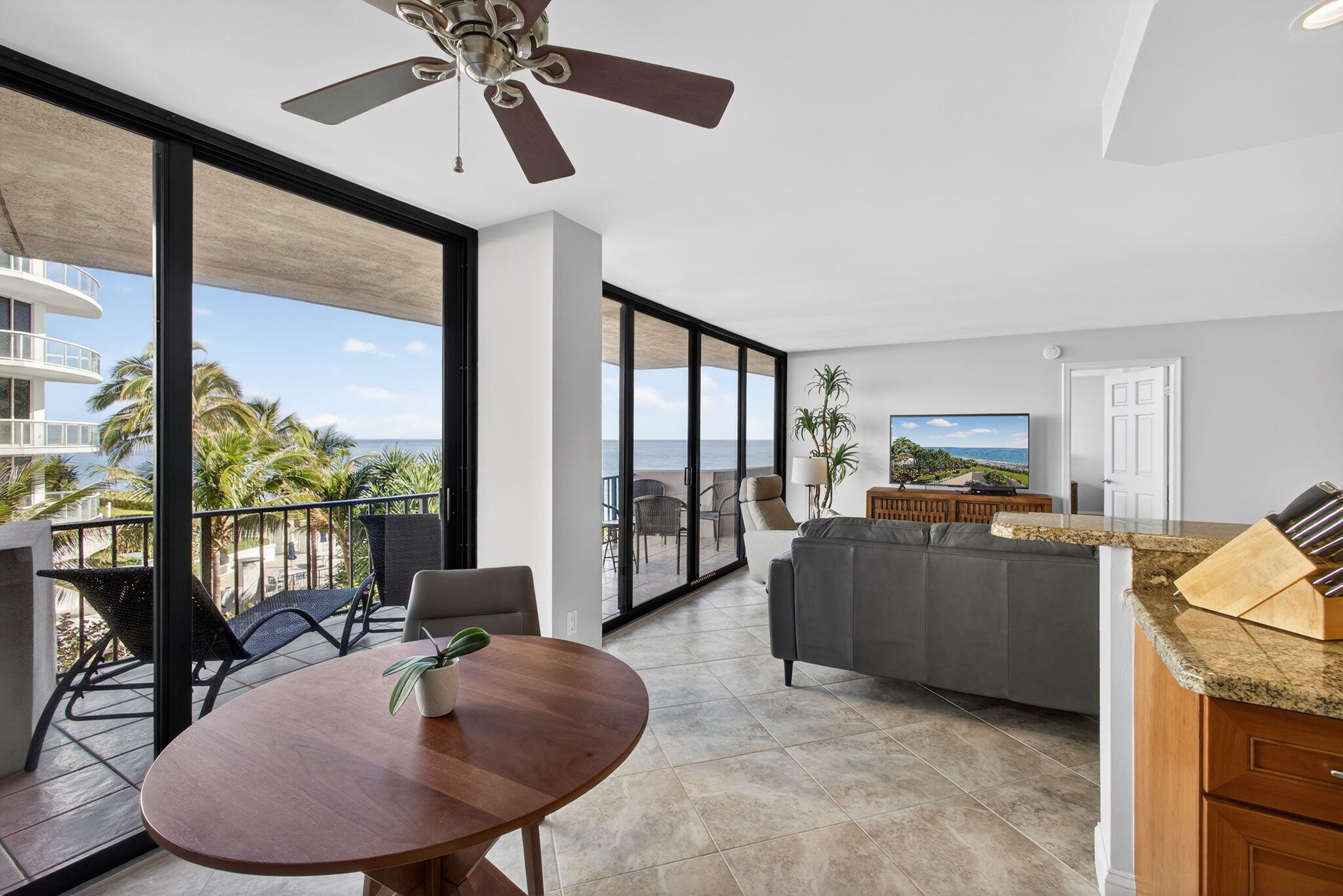 4200 N Ocean Drive 1-406