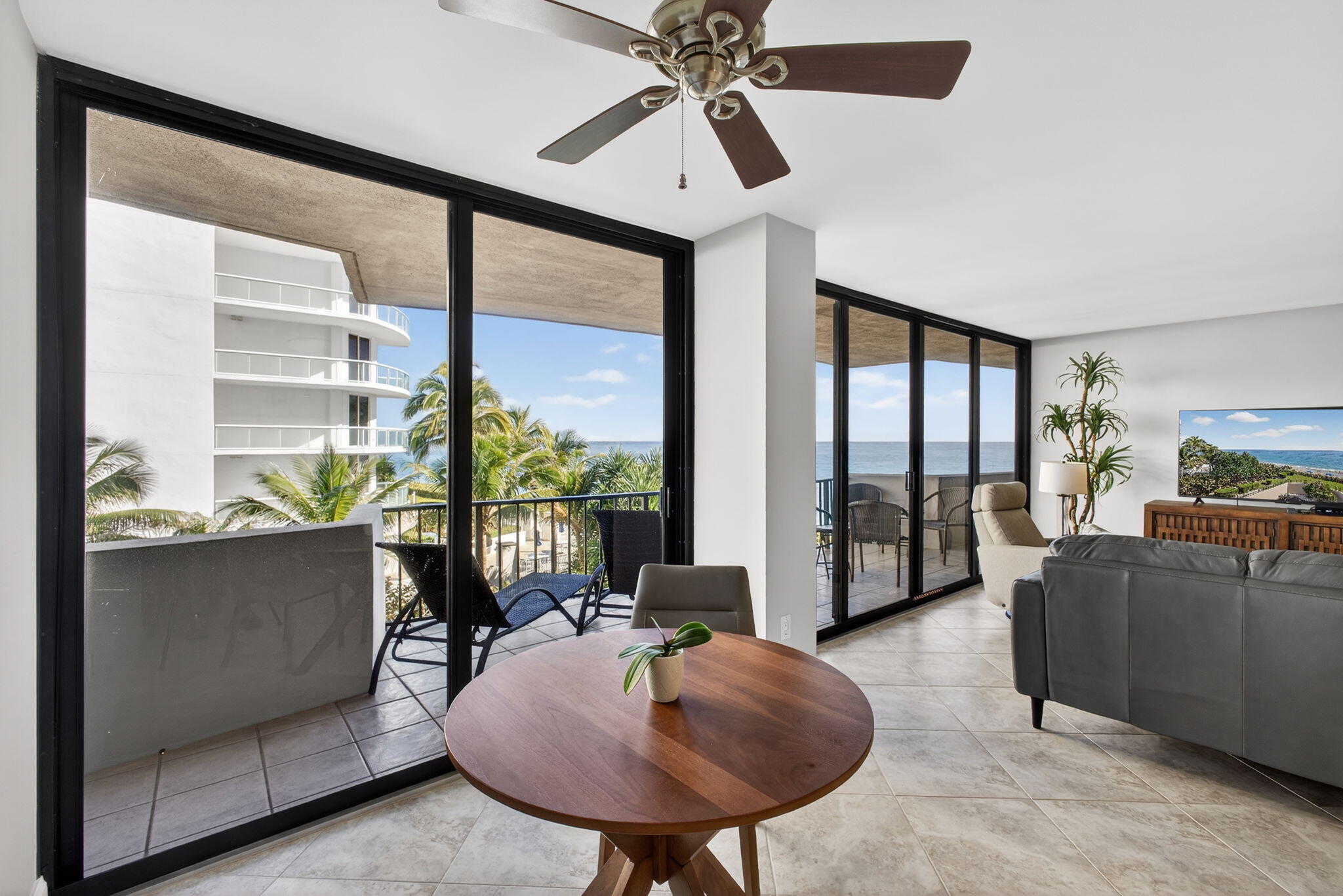 4200 N Ocean Drive 1-406