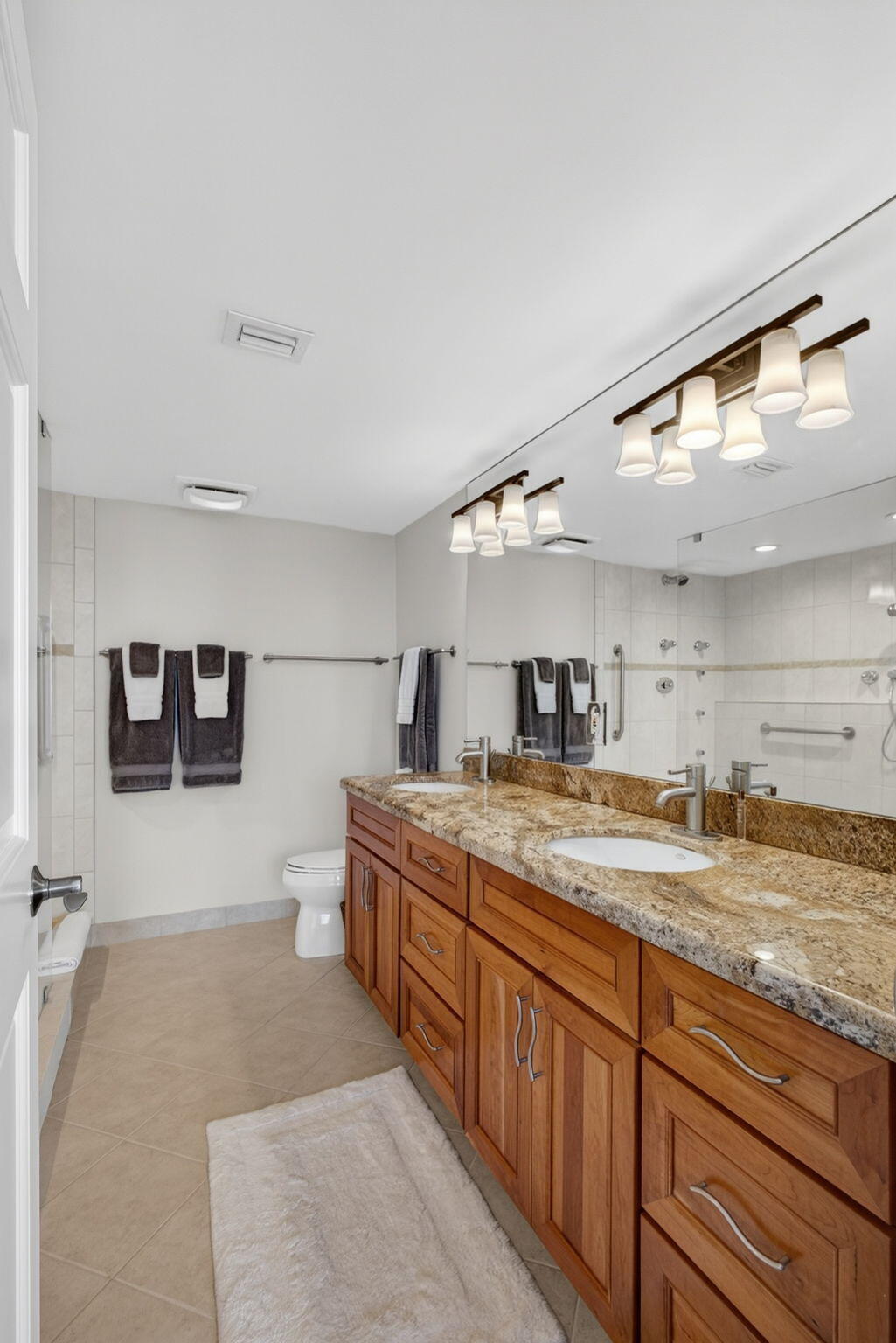 4200 N Ocean Drive 1-406