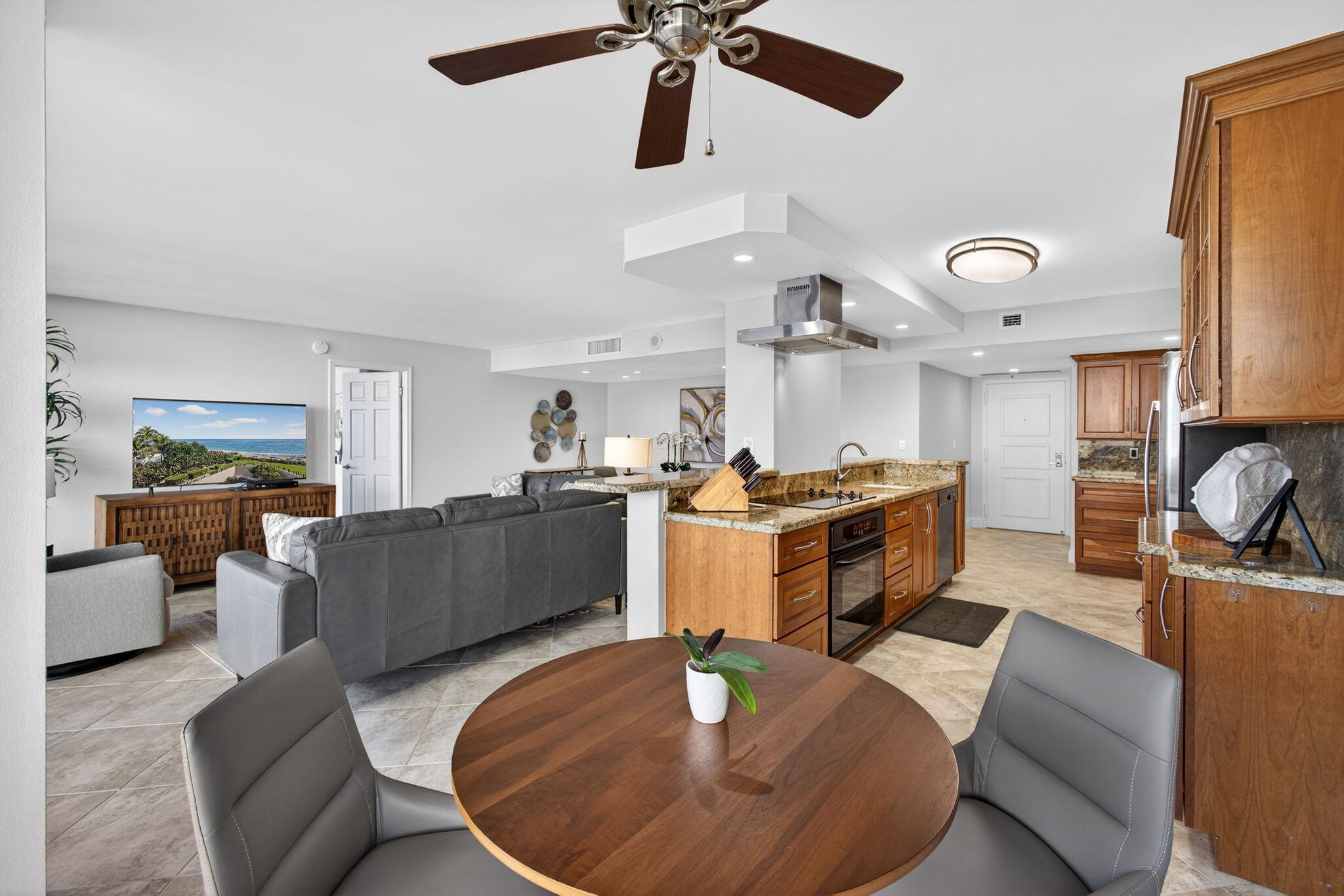 4200 N Ocean Drive 1-406
